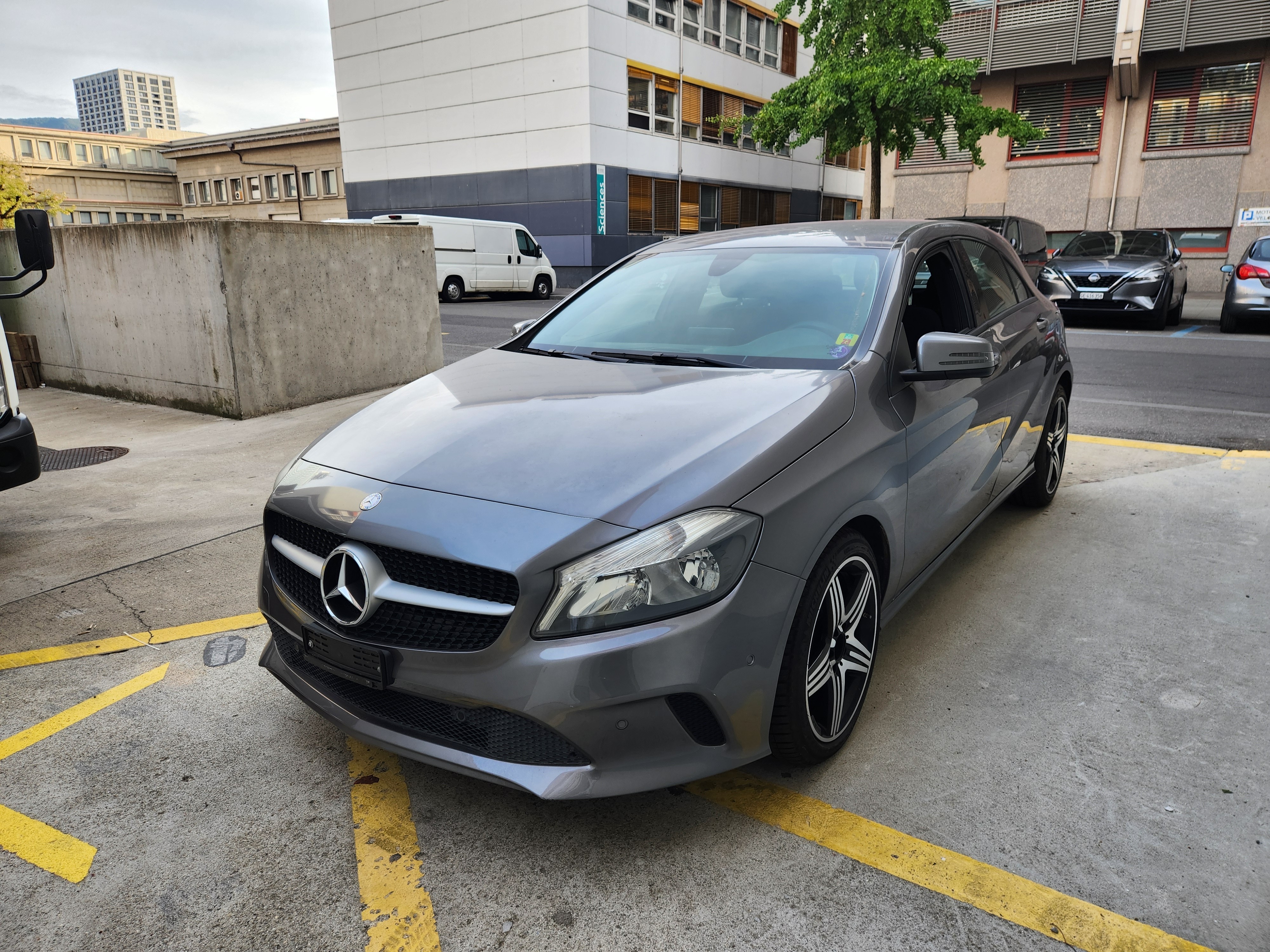 Car photo
