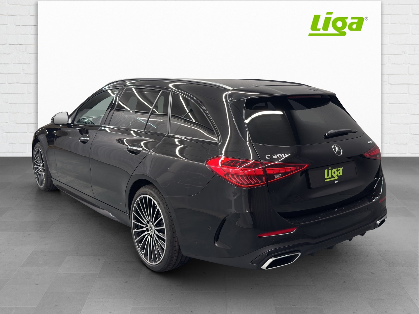 MERCEDES-BENZ C 300 AMG Line 4Matic T-Modell-showroom-element-3