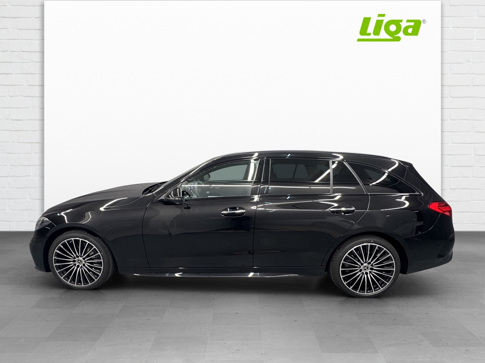 MERCEDES-BENZ C 300 AMG Line 4Matic T-Modell-showroom-element-2