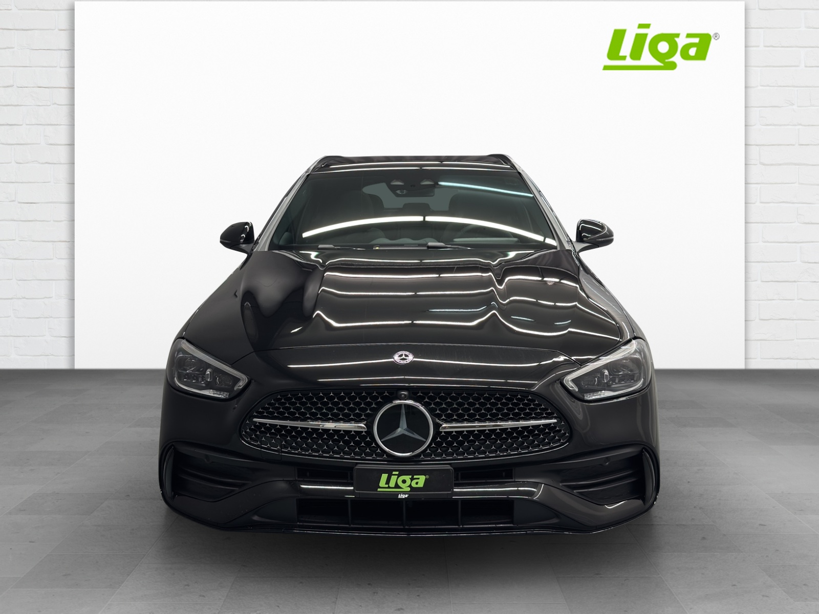 MERCEDES-BENZ C 300 AMG Line 4Matic T-Modell-showroom-element-1