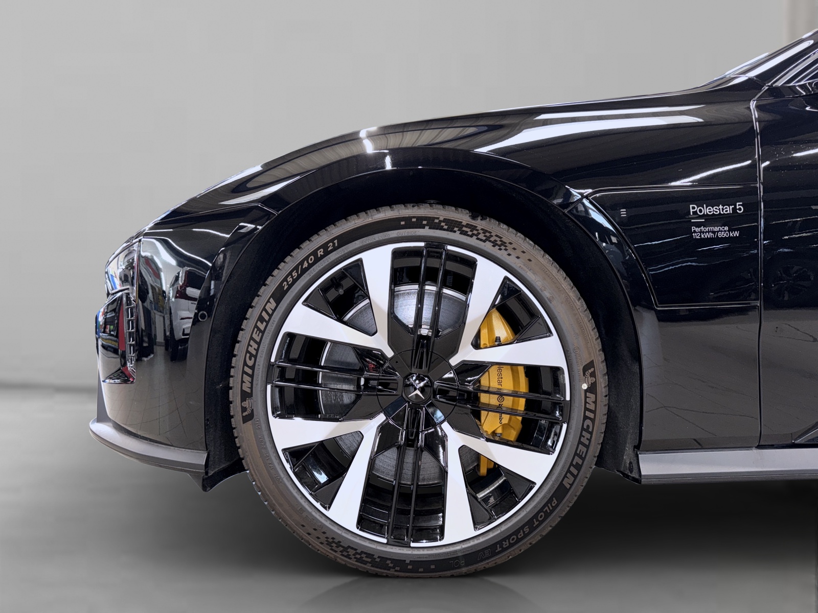 POLESTAR 5 Performance Launch Edition-image-6