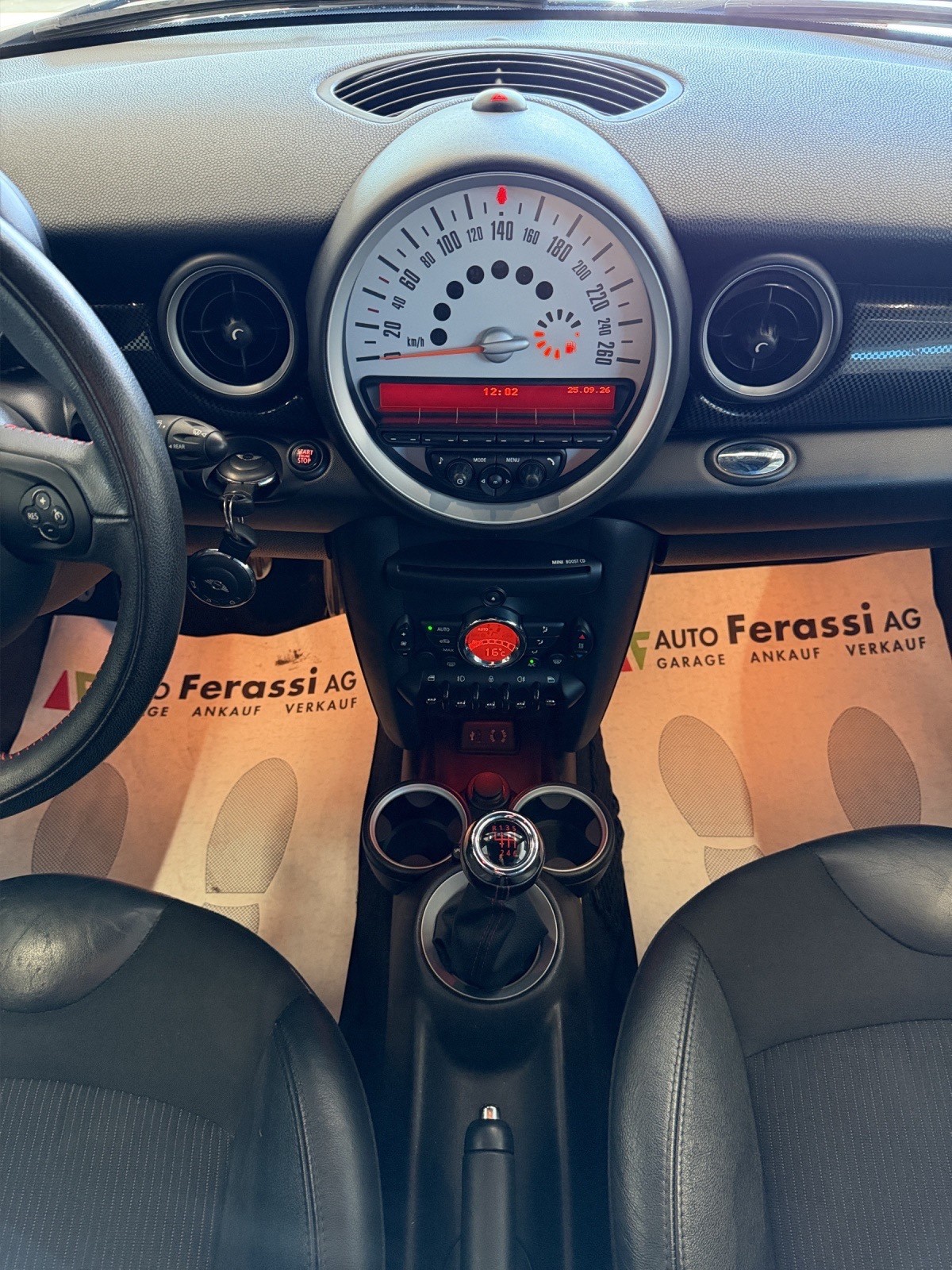 MINI Cooper S John Cooper Works-image-17