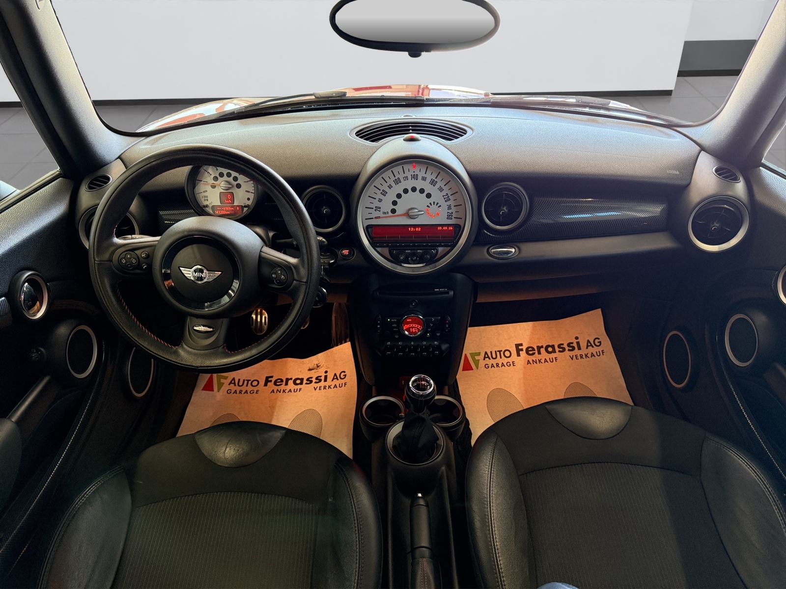 MINI Cooper S John Cooper Works-image-11