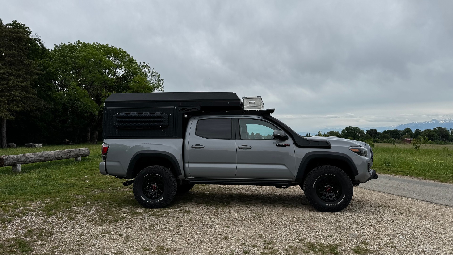 TOYOTA TRD PRO – Alu-Cab Canopy aménagé-image-2