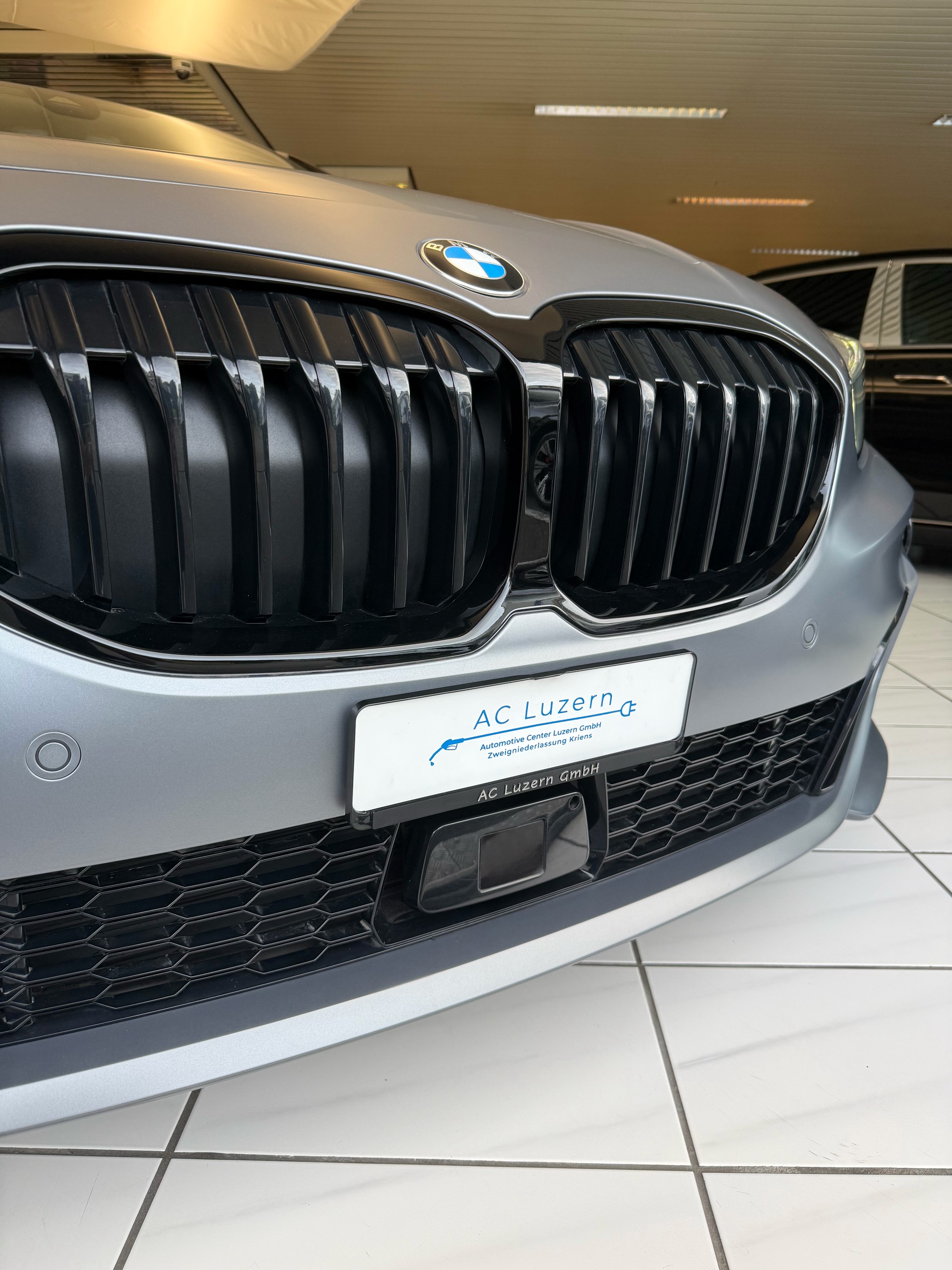 BMW 118i M Sport Steptronic-image-4
