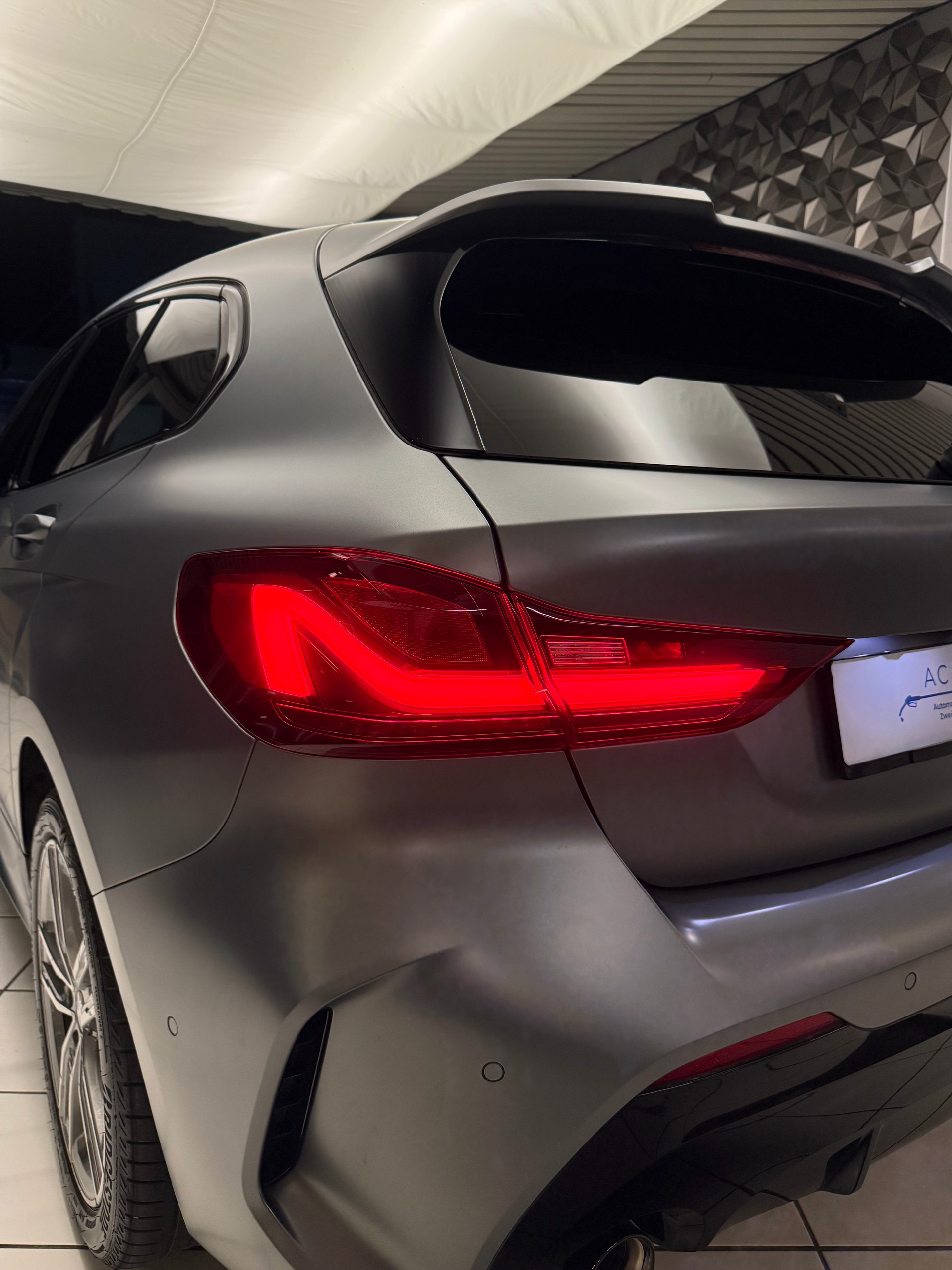 BMW 118i M Sport Steptronic-image-23