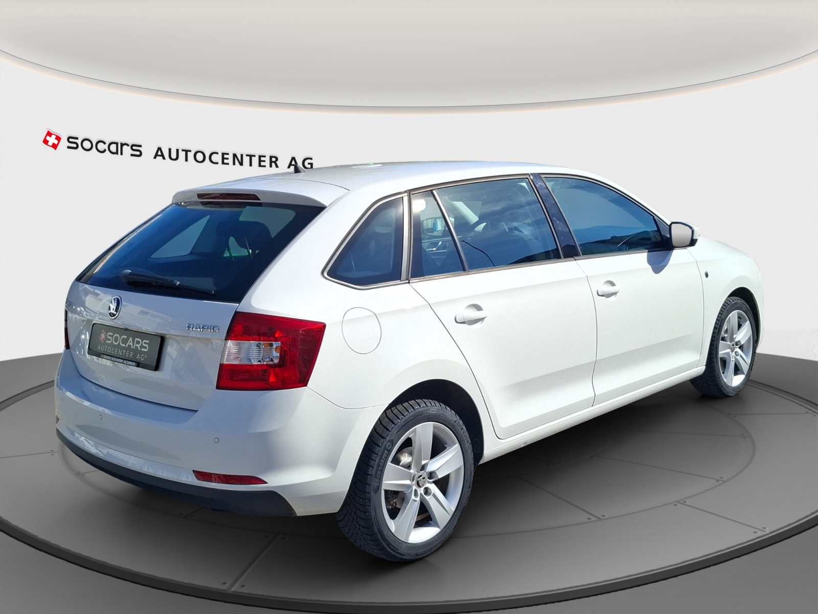 SKODA Rapid Spaceback 1.2 TSI Elegance // Bremsen vorne + hinten komplett NEU // Winterreifen NEU-image-2