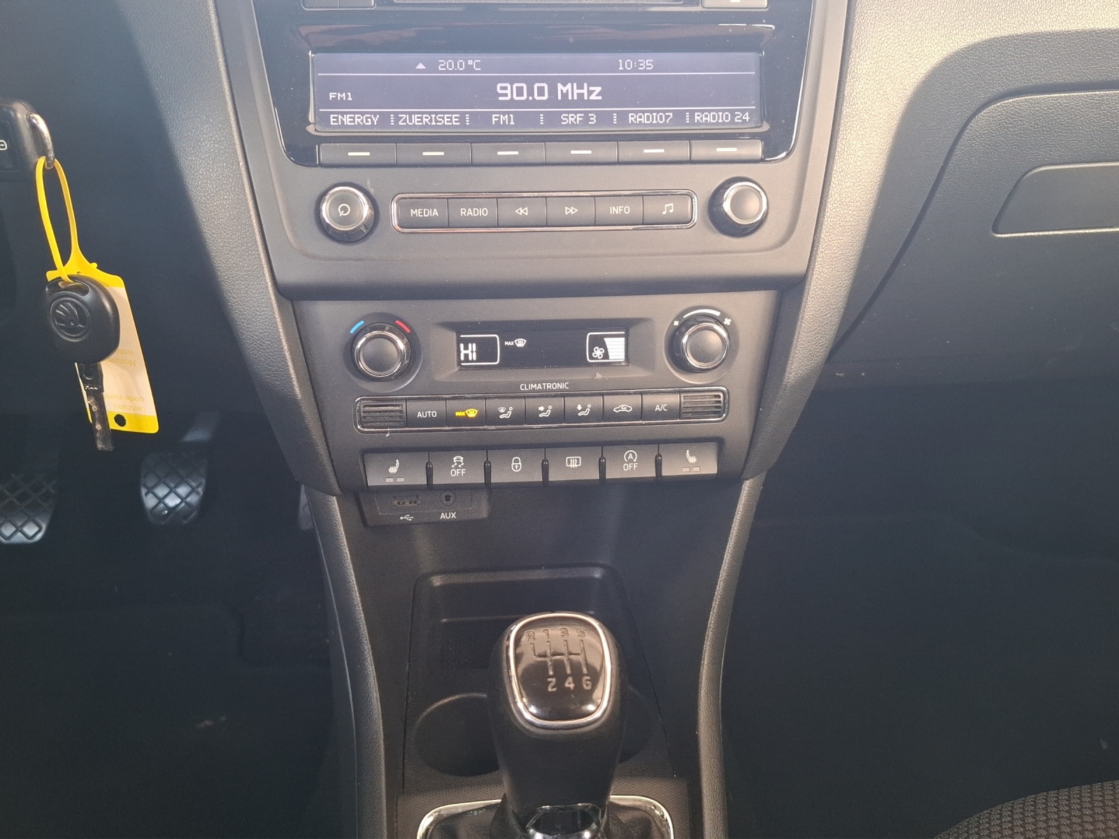 SKODA Rapid Spaceback 1.2 TSI Elegance // Bremsen vorne + hinten komplett NEU // Winterreifen NEU-image-12