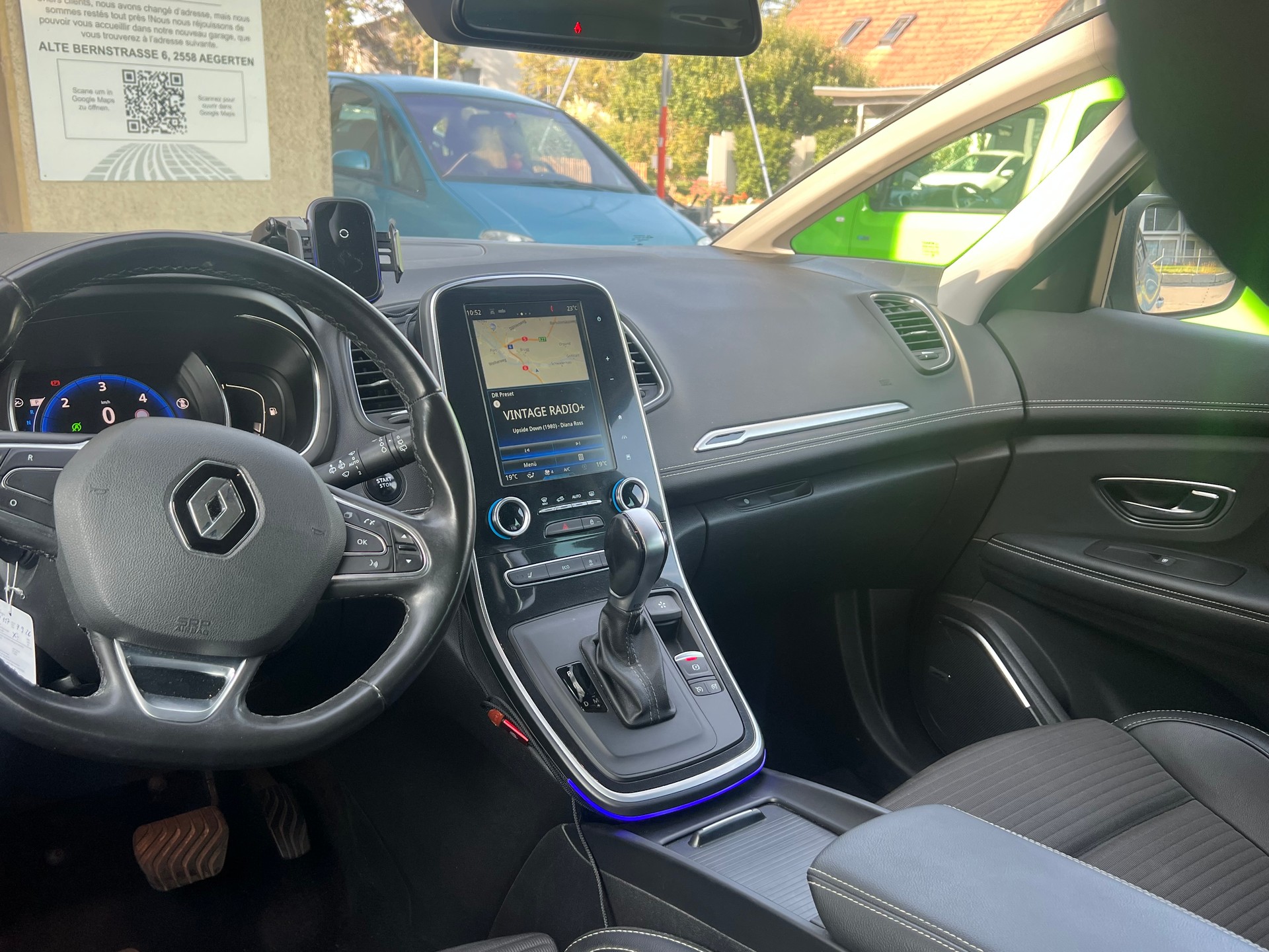 RENAULT Grand Scénic 1.6 dCi Initiale Paris-image-6