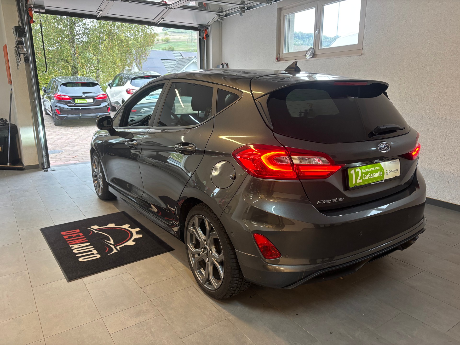 FORD Fiesta 1.0 SCTi ST-Line Automat-image-2
