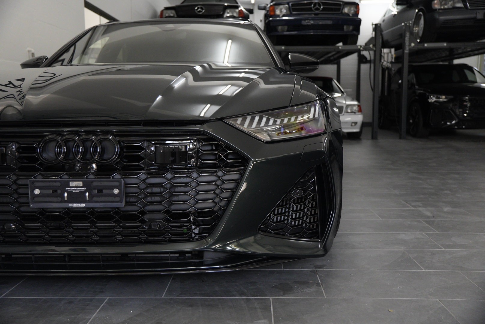 AUDI RS6 Avant 4.0 TFSI V8 quattro-image-2