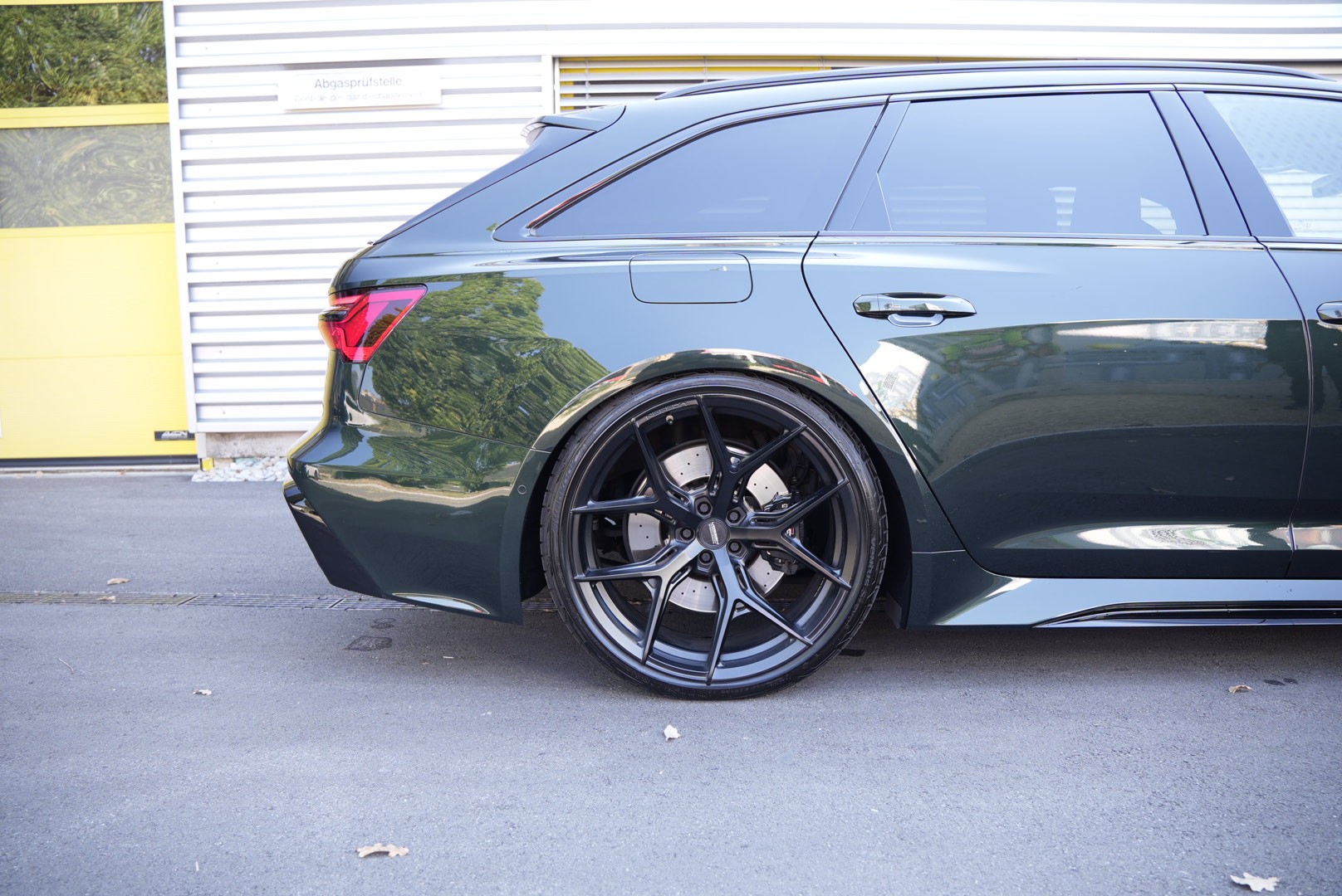 AUDI RS6 Avant 4.0 TFSI V8 quattro-image-6