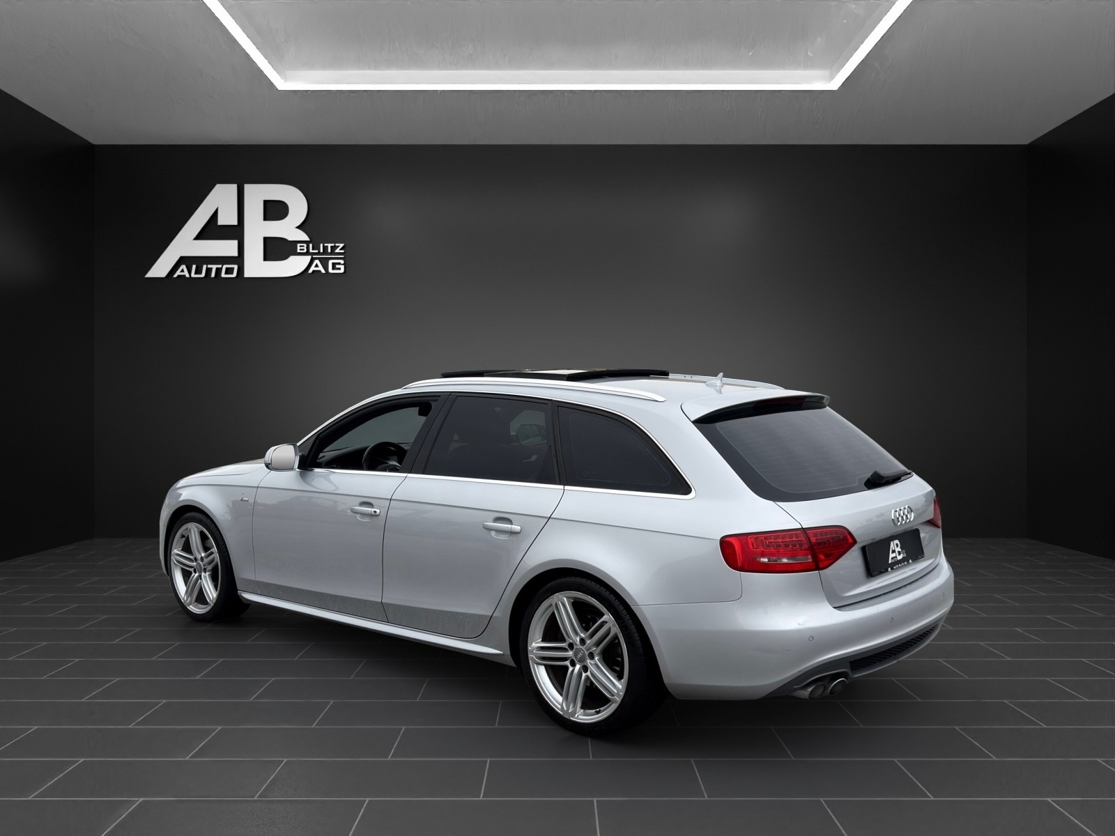AUDI A4 Avant 2.0 TDI S-Line Style quattro mit 170 PS-image-2