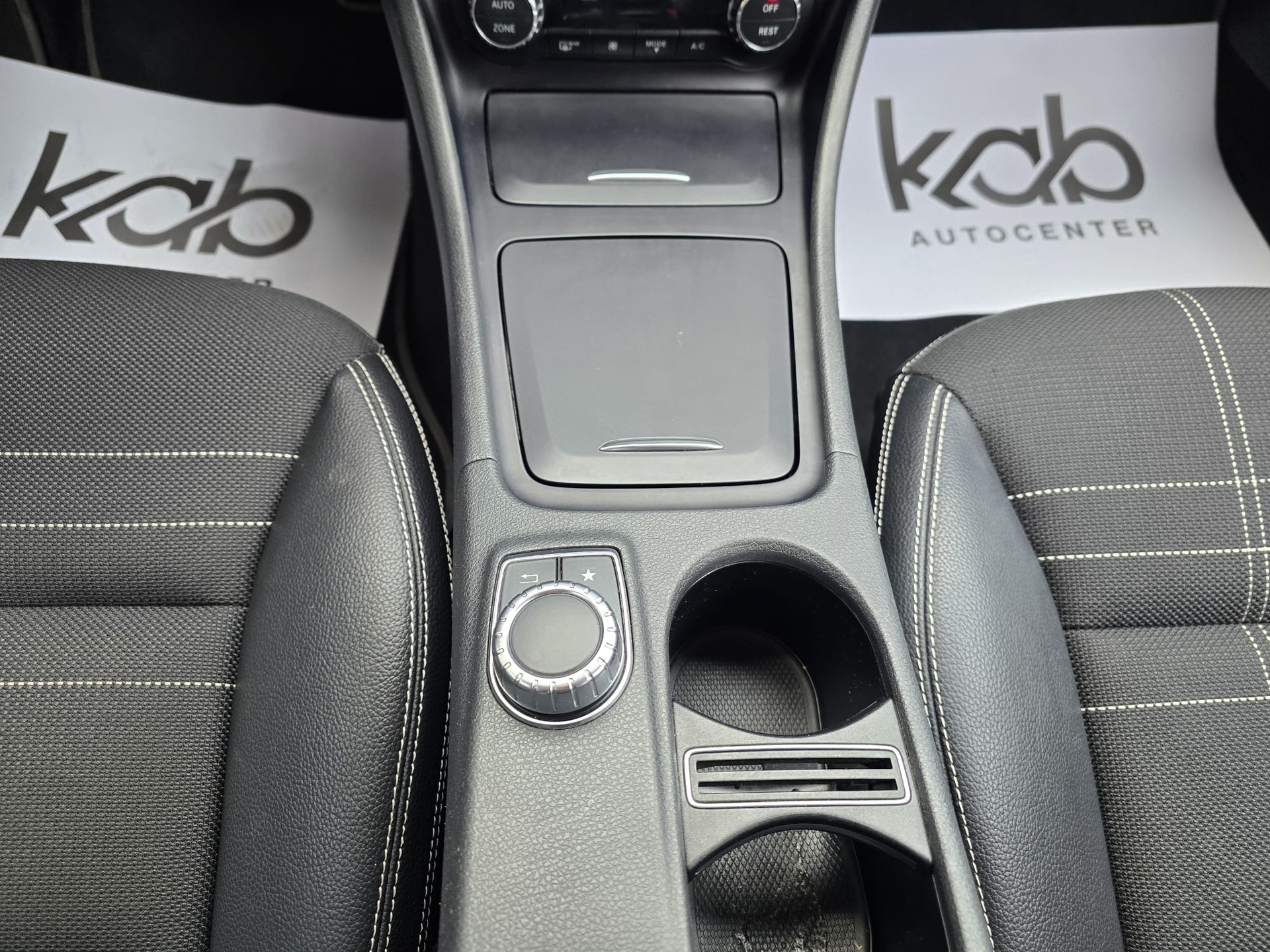 MERCEDES-BENZ CLA Shooting Brake 200 7G-DCT-image-11