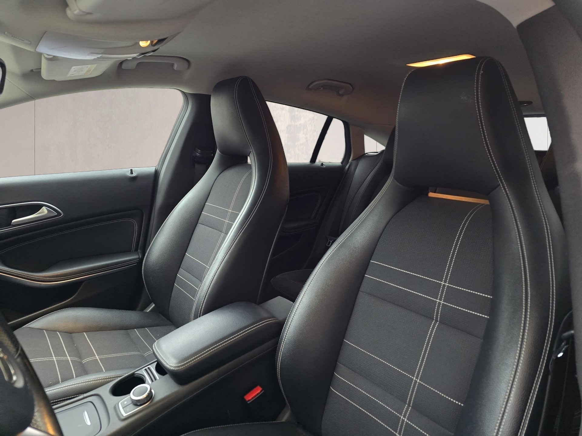 MERCEDES-BENZ CLA Shooting Brake 200 7G-DCT-image-9