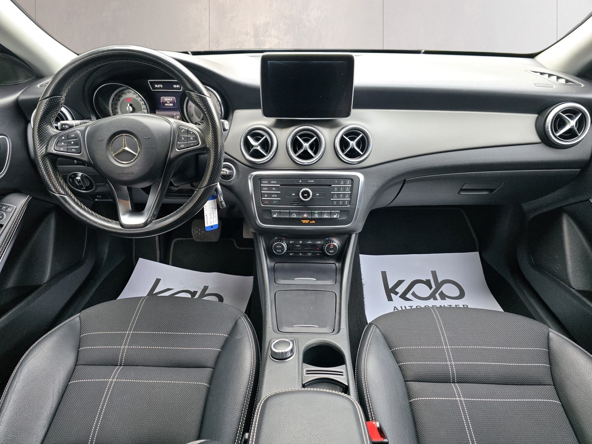 MERCEDES-BENZ CLA Shooting Brake 200 7G-DCT-image-9