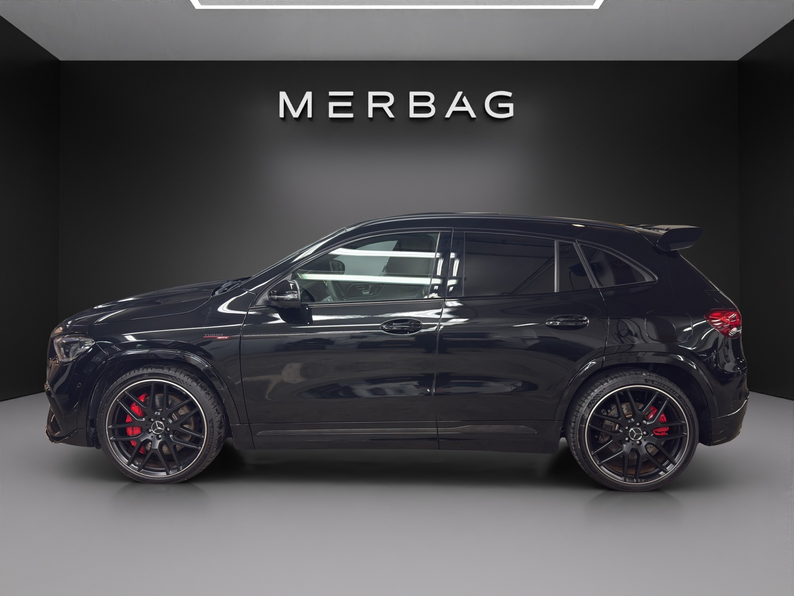 MERCEDES-BENZ GLA 45 S AMG 4Matic+-image-1