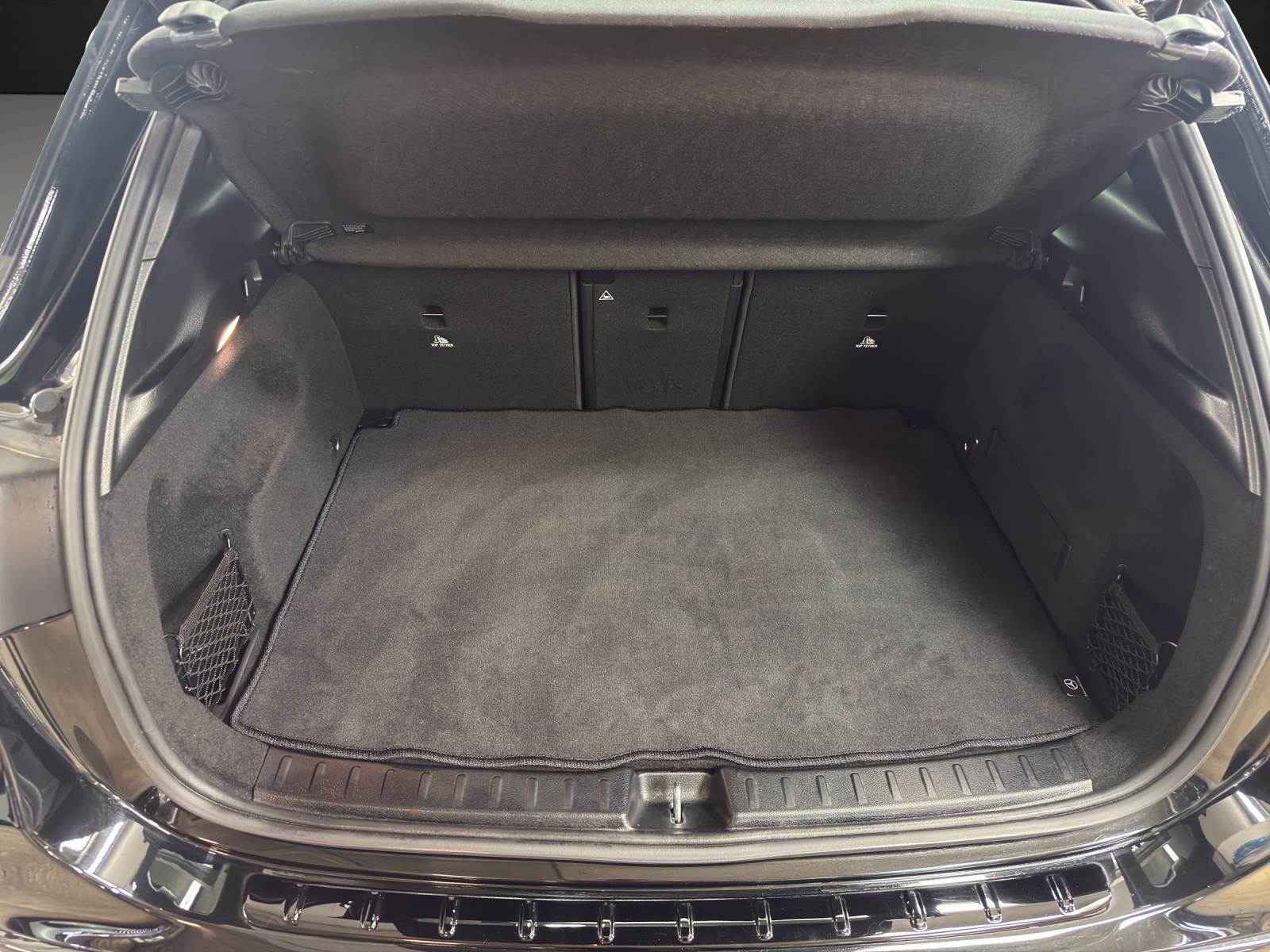 MERCEDES-BENZ GLA 45 S AMG 4Matic+-image-8