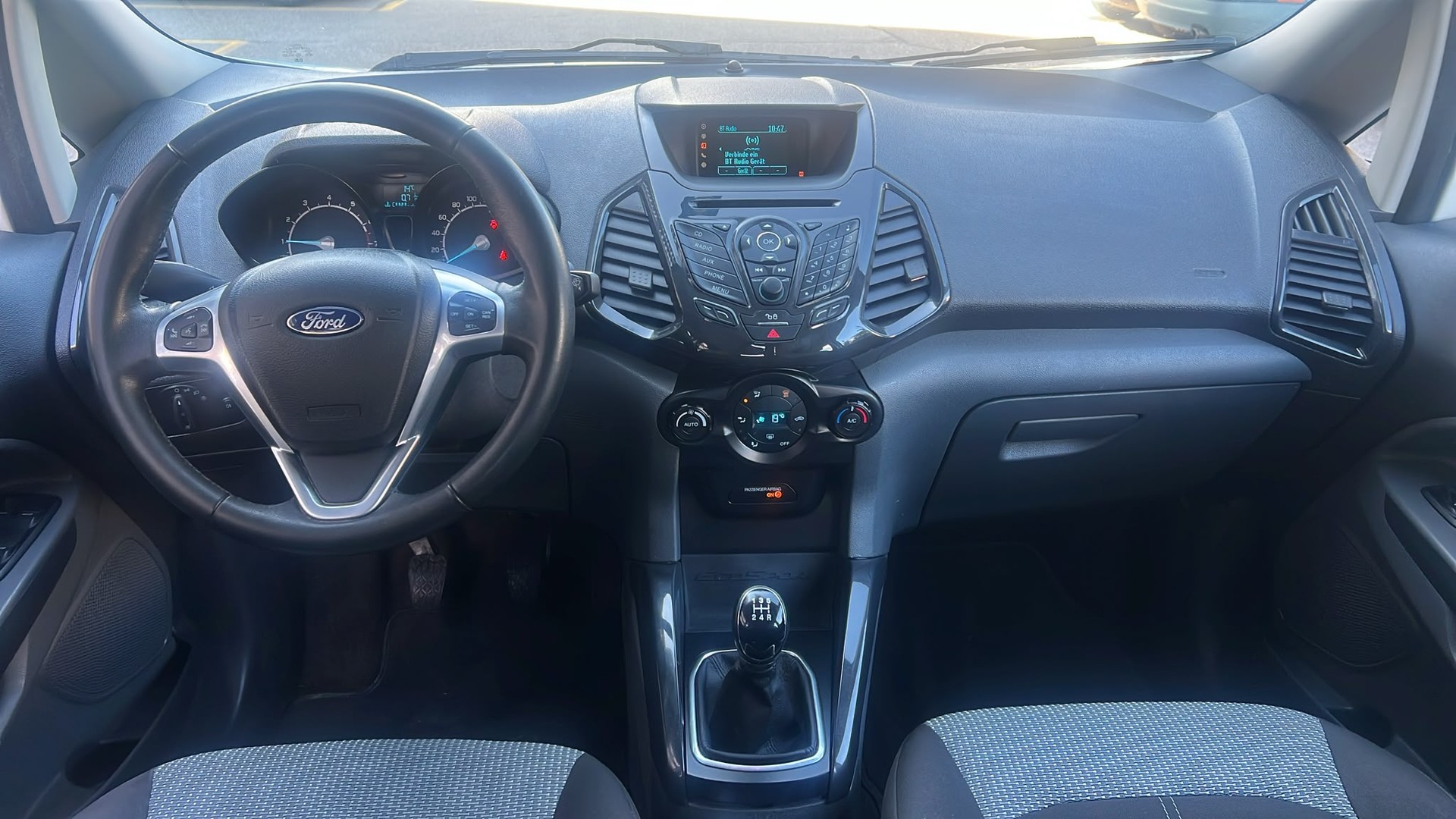 FORD EcoSport 1.0 SCTi Trend-image-8