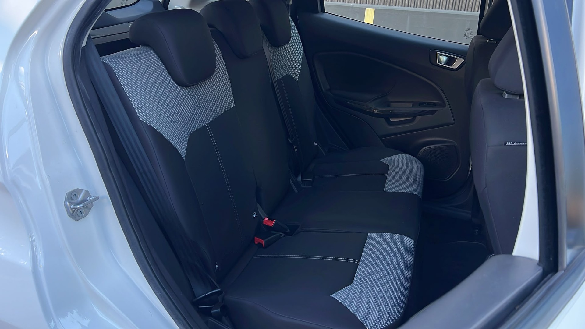 FORD EcoSport 1.0 SCTi Trend-image-13