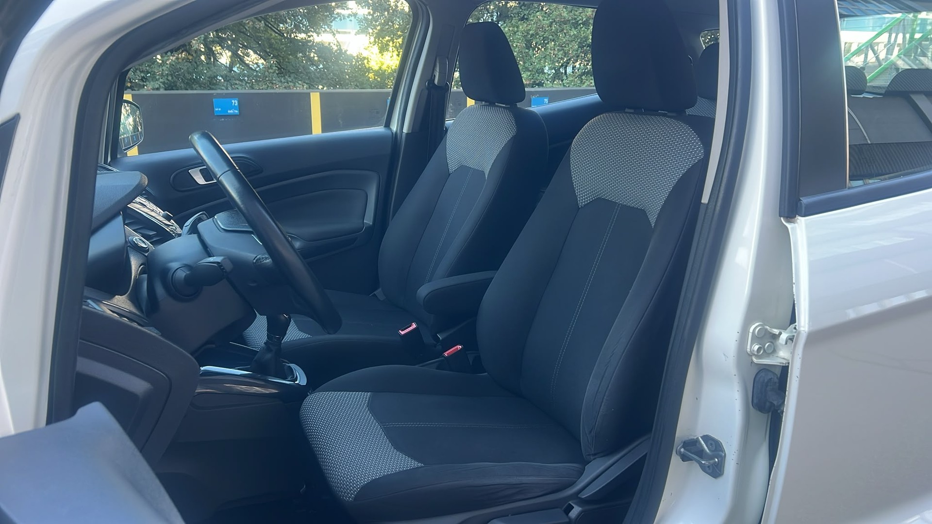FORD EcoSport 1.0 SCTi Trend-image-10
