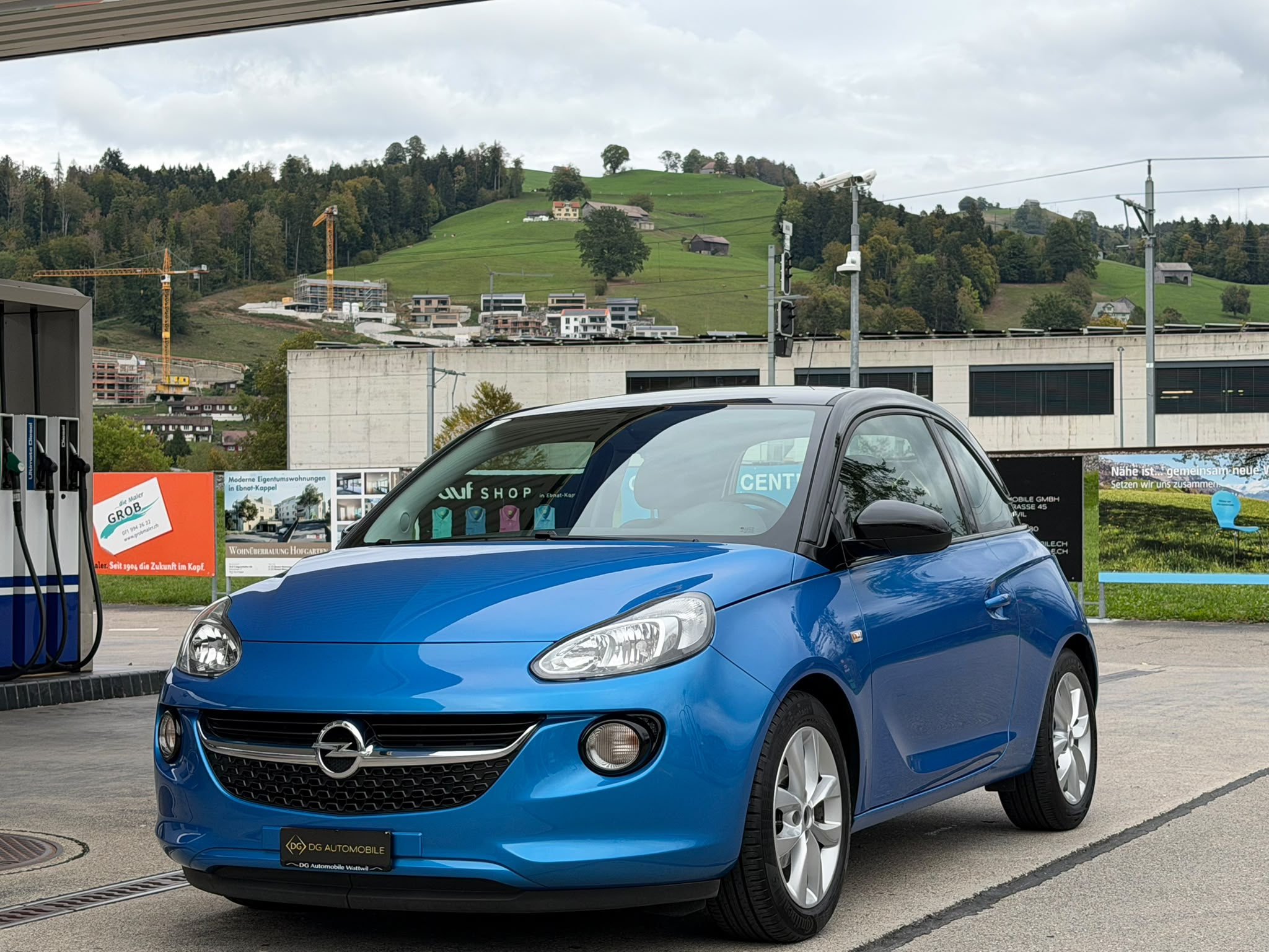 Car photo