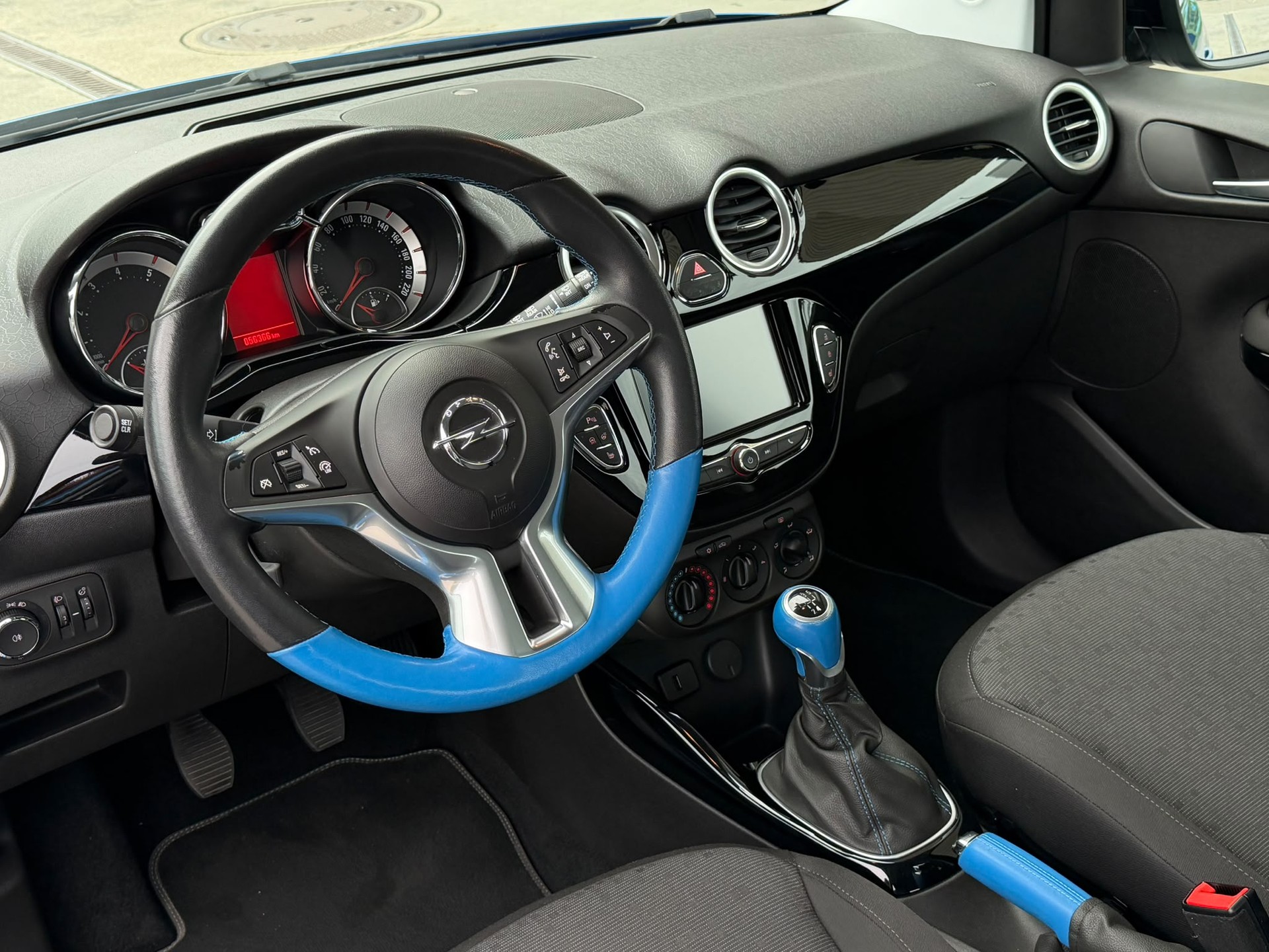 OPEL Adam 1.4 ecoFLEX Unlimited *Top Zustand**Ab MFK**8-Fach**Garantie*-image-6