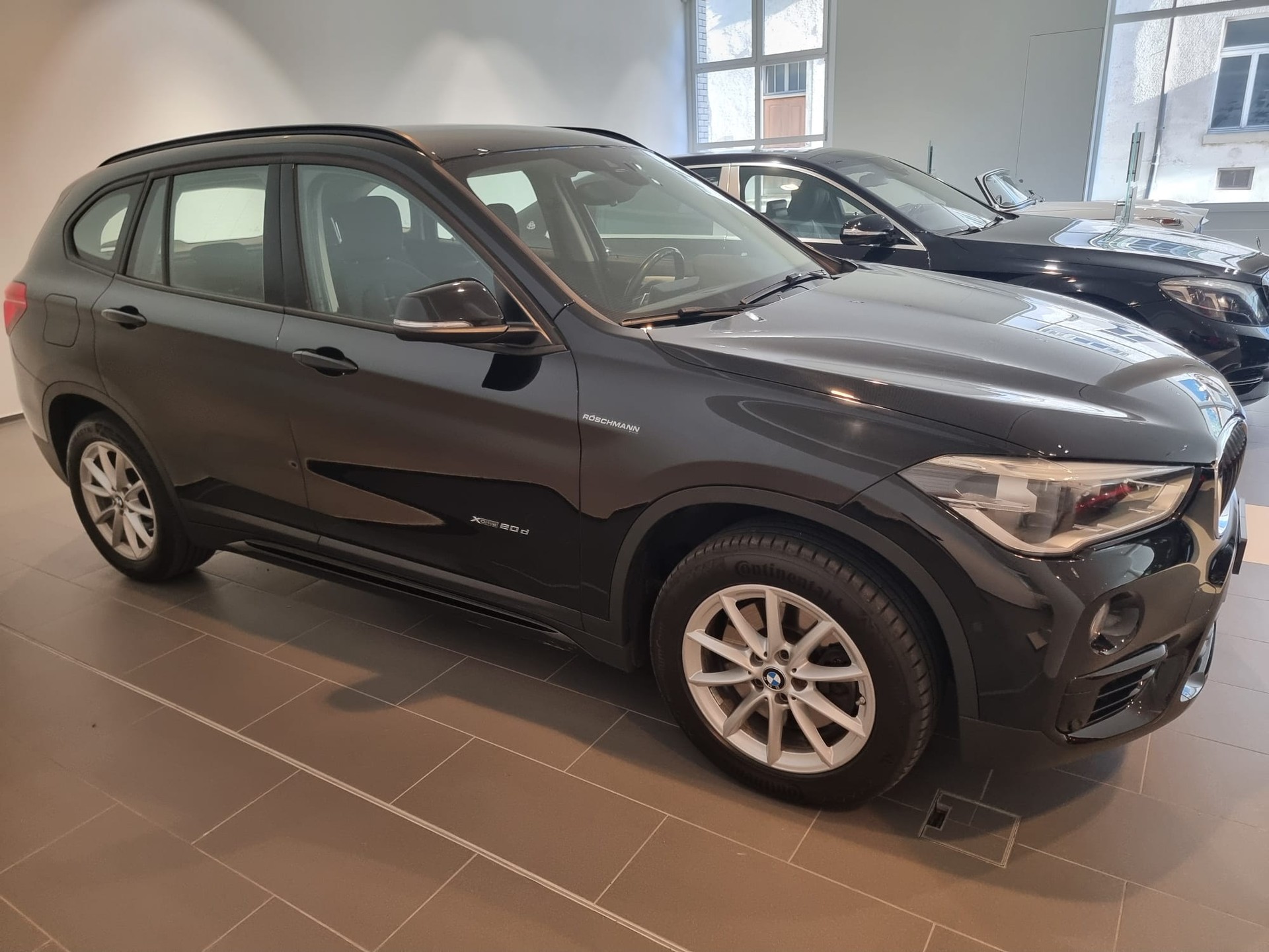 BMW X1 xDrive 20d Sport Line Allrad-image-4