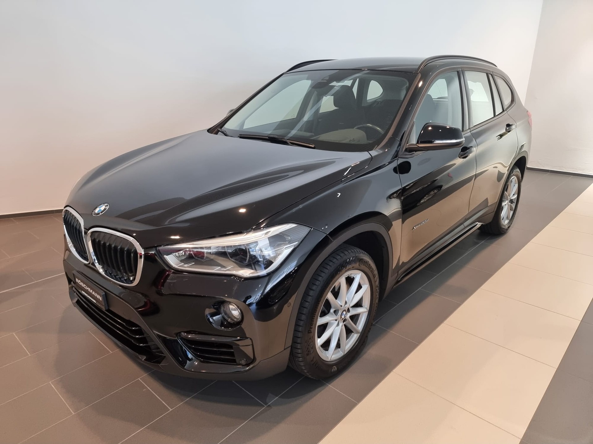 BMW X1 xDrive 20d Sport Line Allrad-image-5