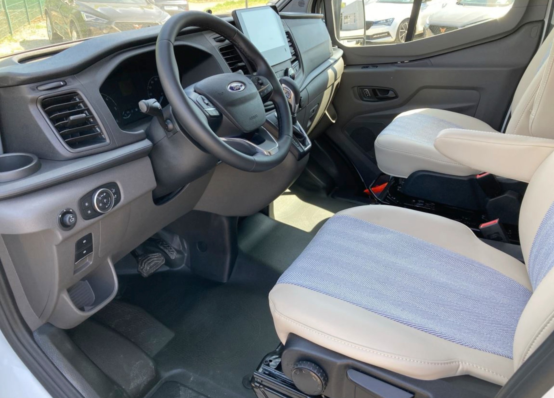 FORD Transit Etrusco T 7.3 SF-image-22