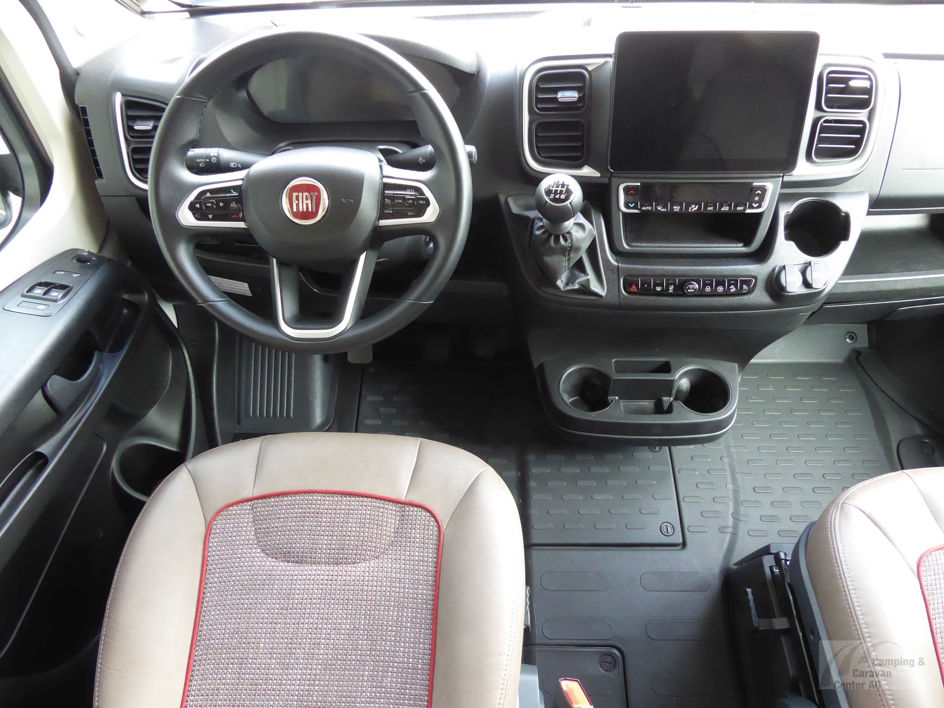 MALIBU Van diversity 640 LE K GT Family-for-4-image-7