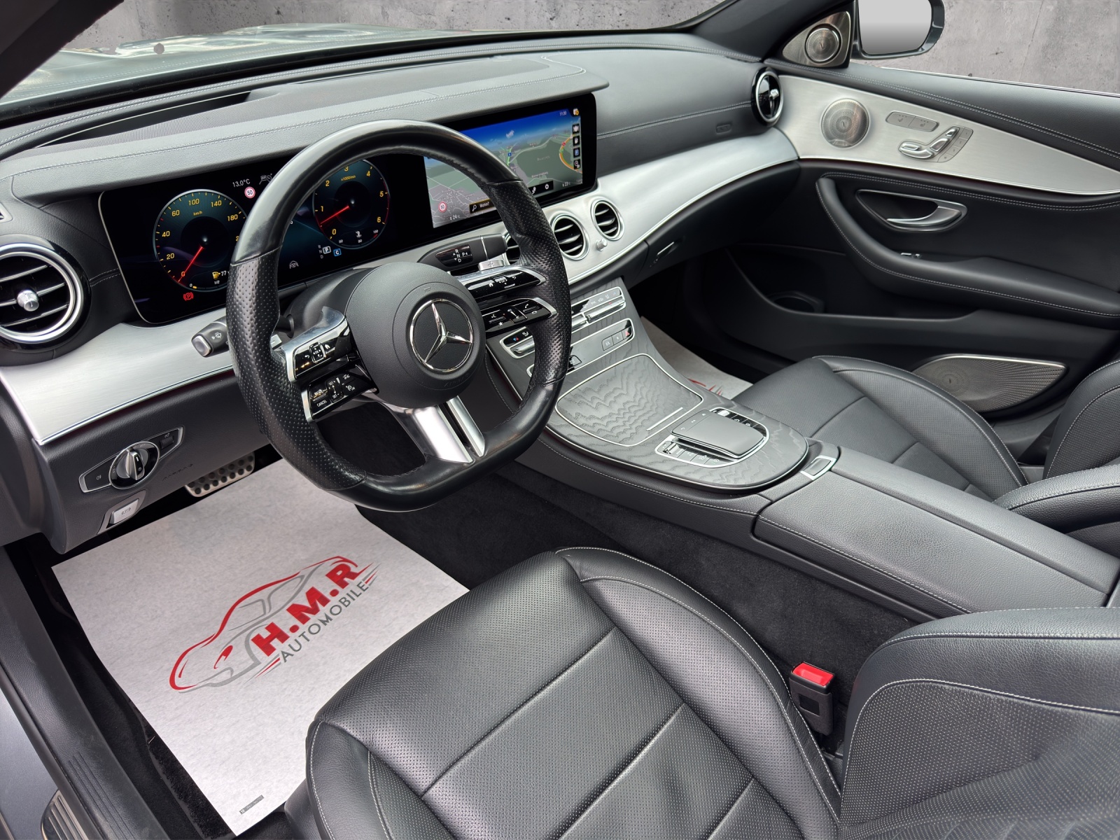 MERCEDES-BENZ E 400 d 4Matic AMG Line 9G-Tronic-image-8