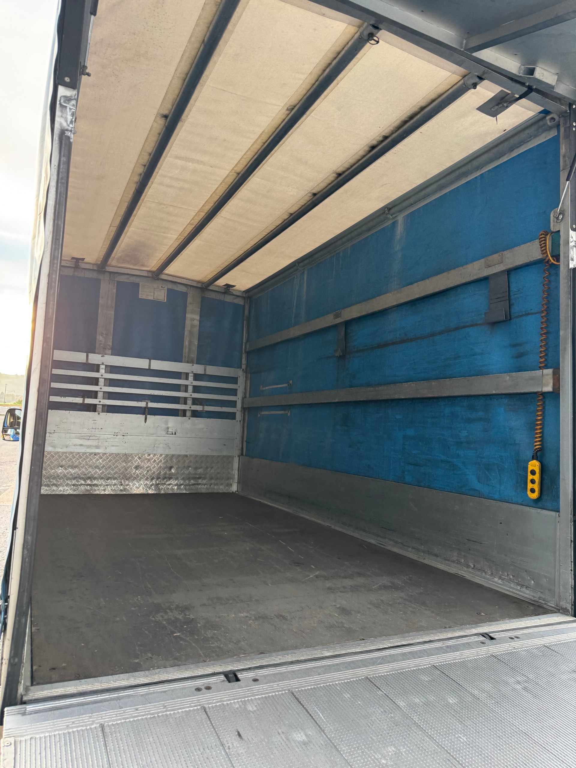 IVECO 35 S 18 A8-image-9