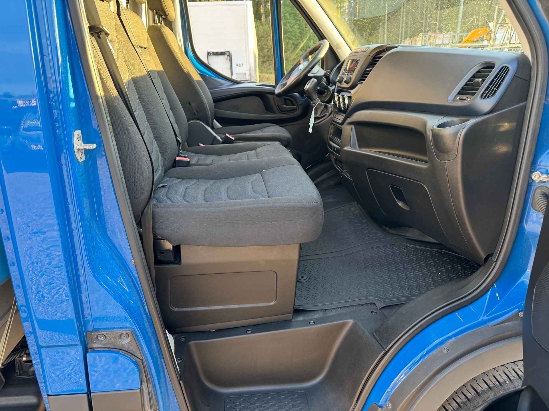 IVECO 35 S 18 A8-image-12
