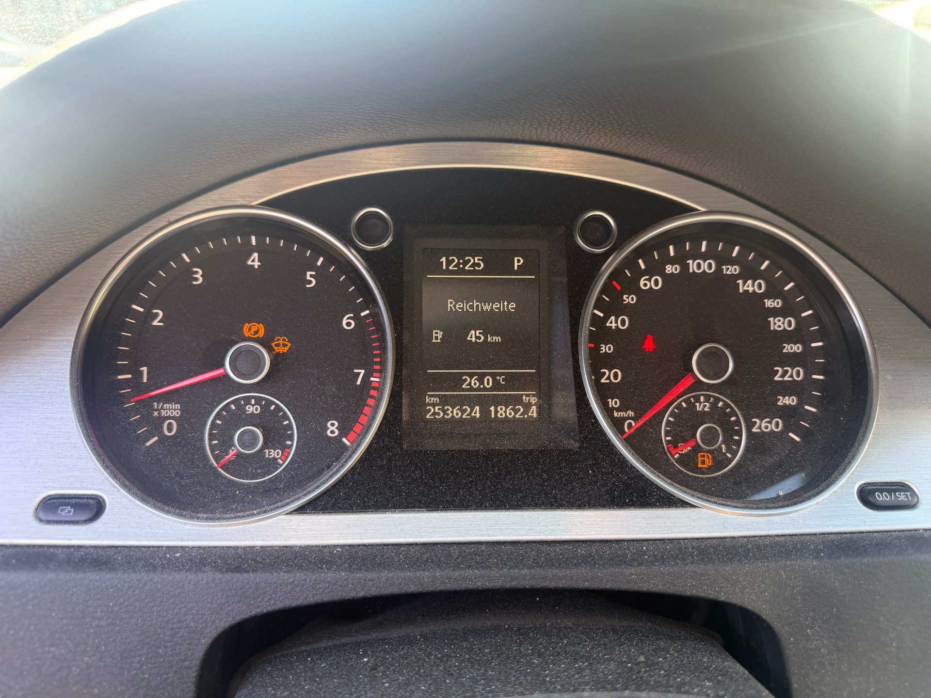 VW Passat Variant 3.2 V6 FSI Sportline 4Motion-image-5