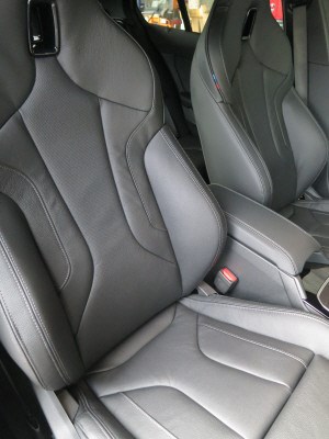 BMW M135i xDr. Swiss Perfor.-image-12