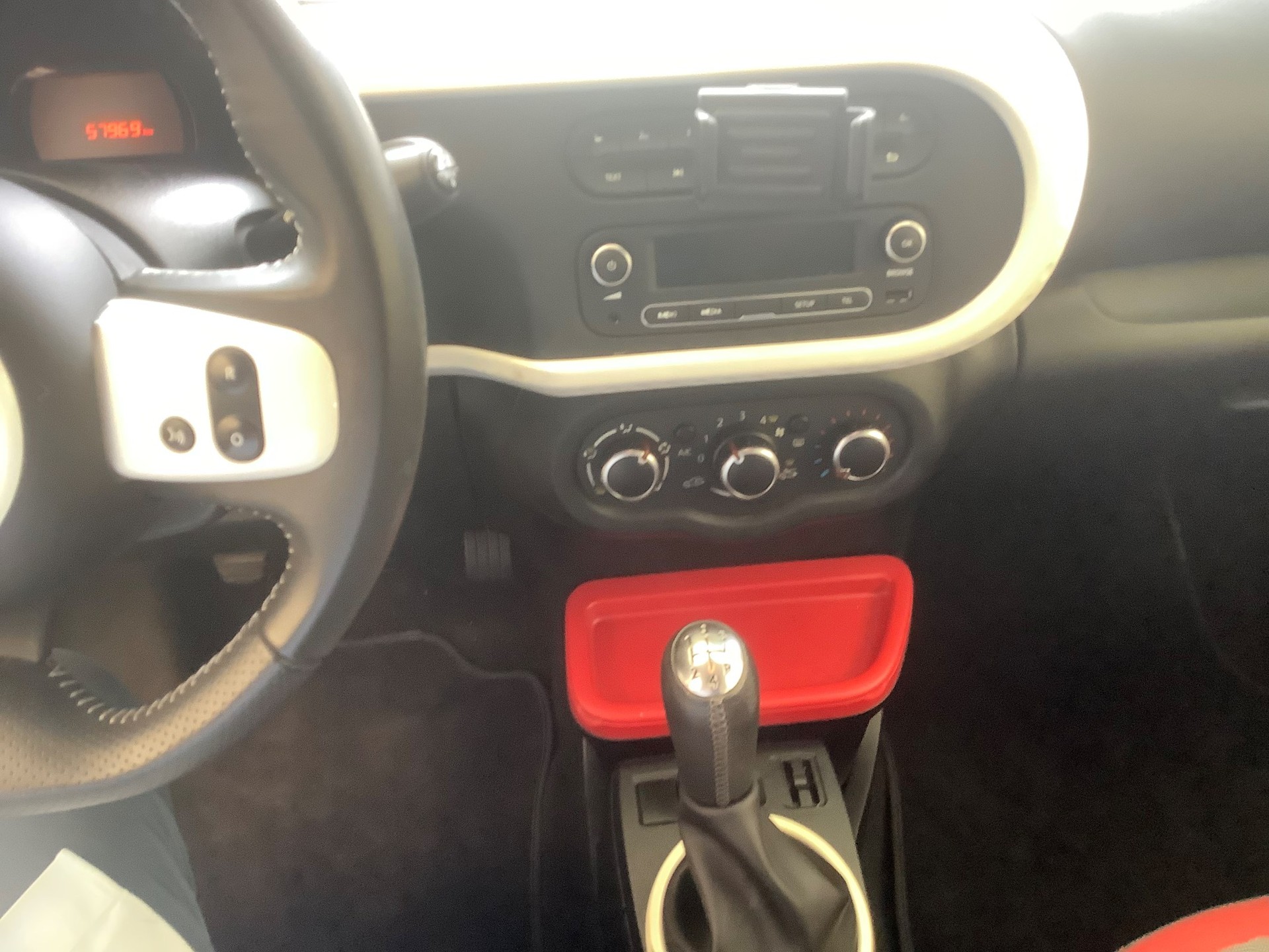 RENAULT Twingo 1.0 Life-image-11