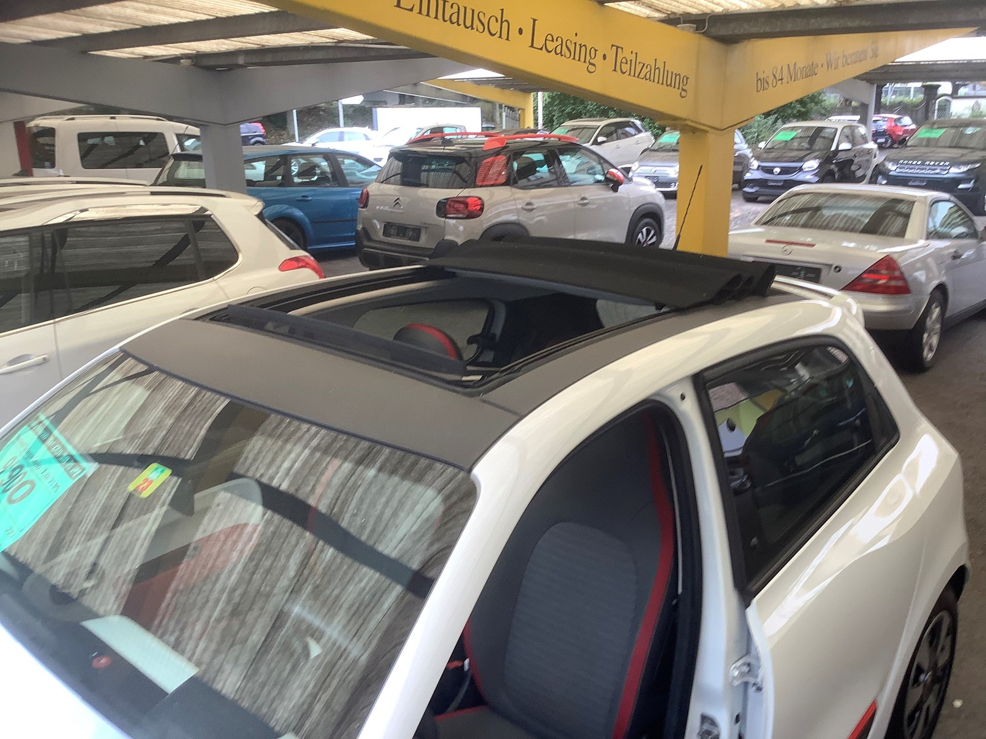 RENAULT Twingo 1.0 Life-image-12