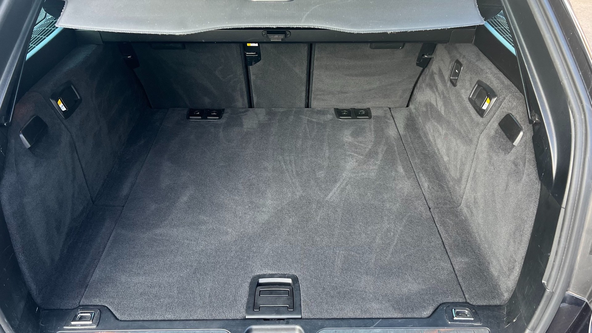 BMW 535d Touring xDrive Steptronic-image-14