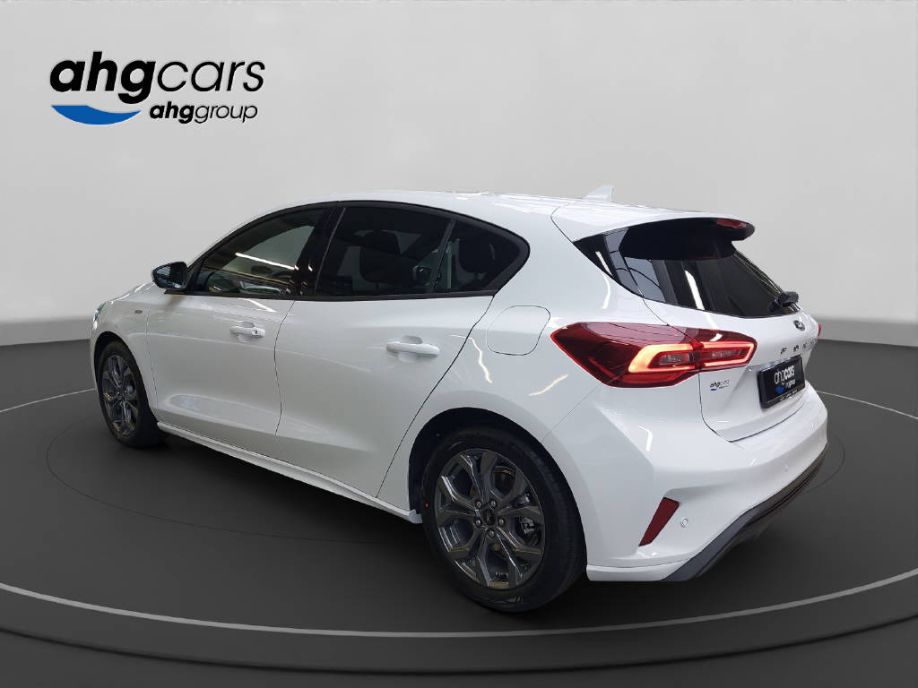 FORD Focus 1.0i EcoB Hybrid 155 ST-Line-image-2