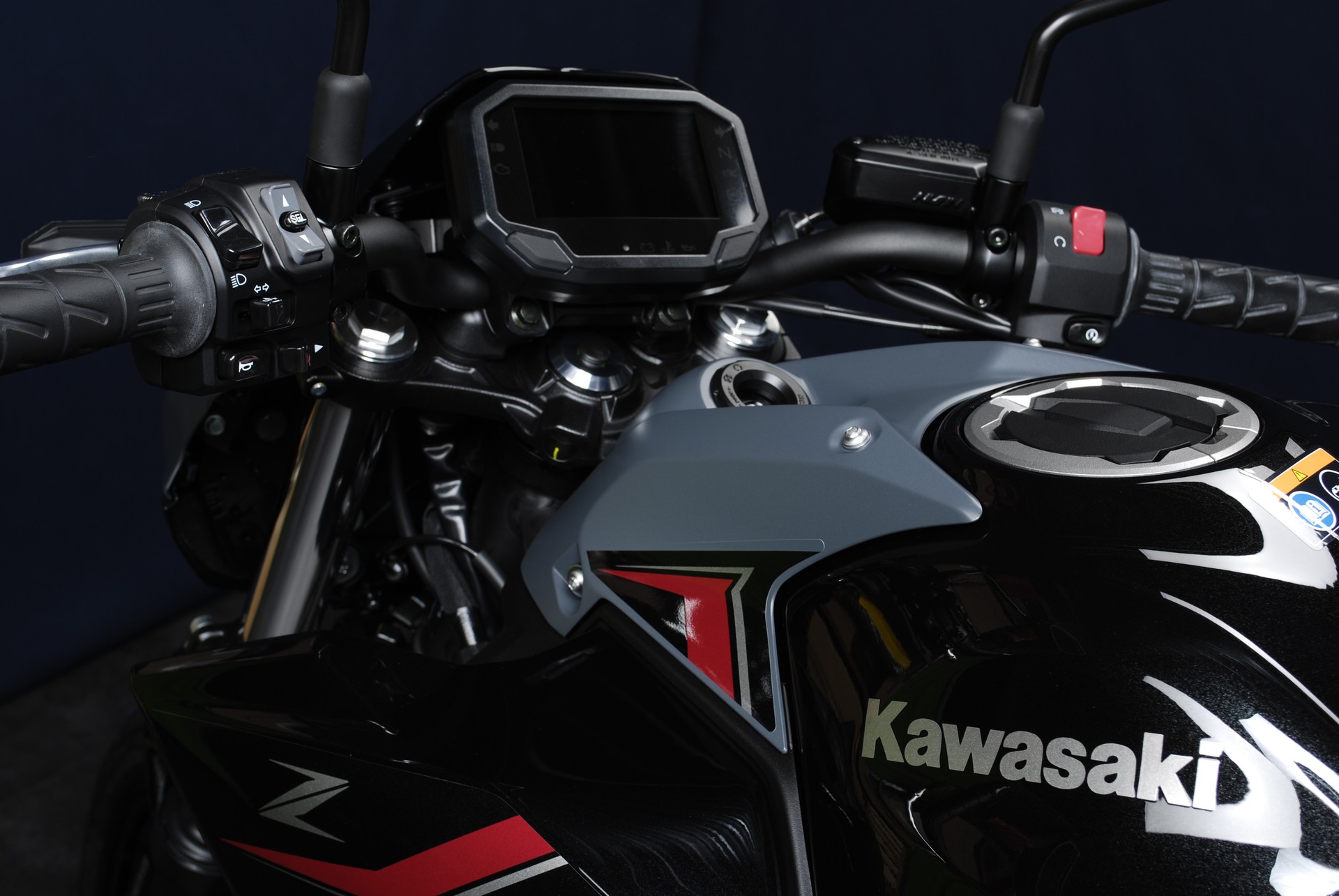 KAWASAKI Z 650 MY25 - 50 oder 35kW-image-13