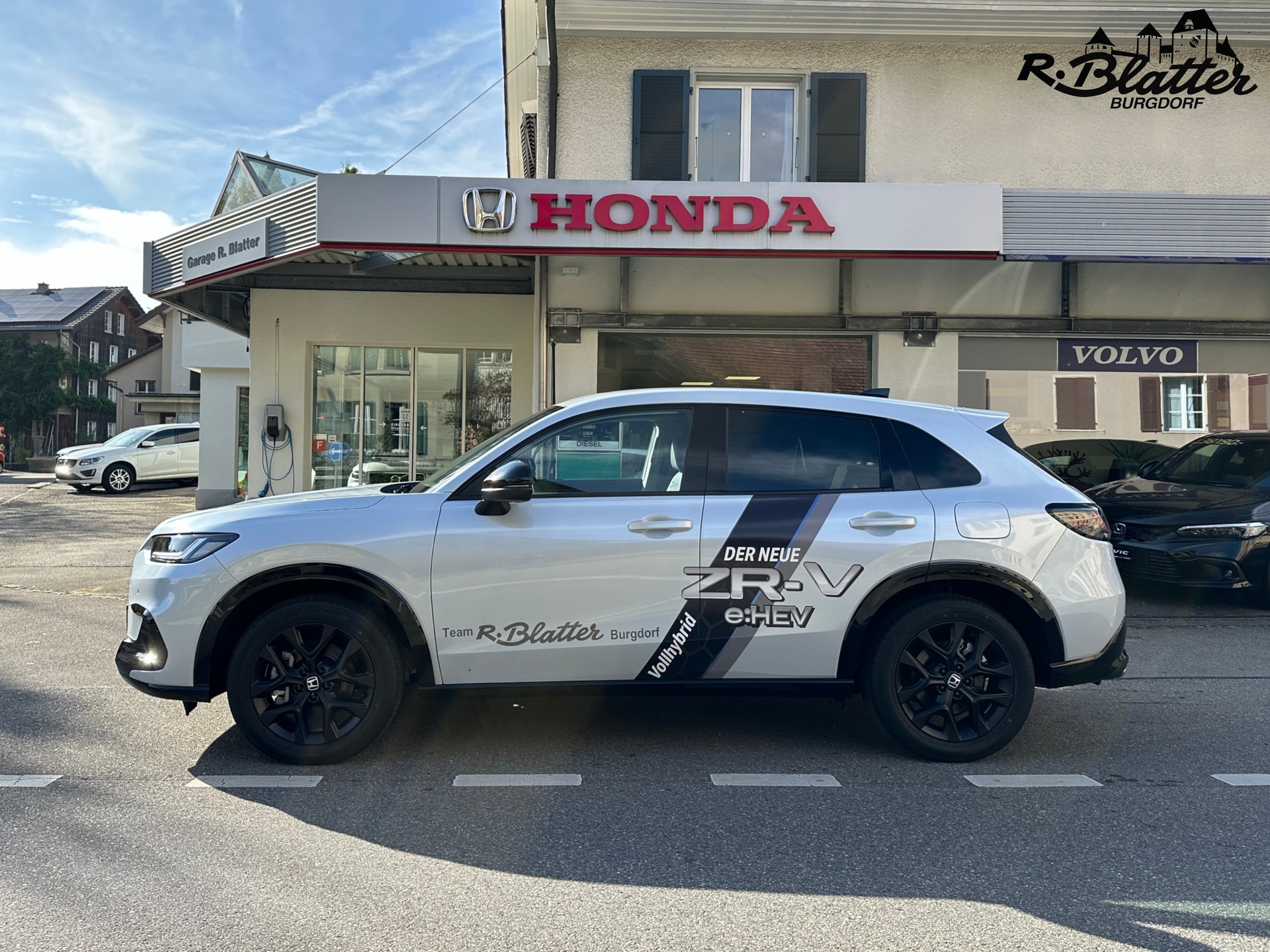 HONDA ZR-V 2.0i MMD Hybrid Sport Automatic-image-2