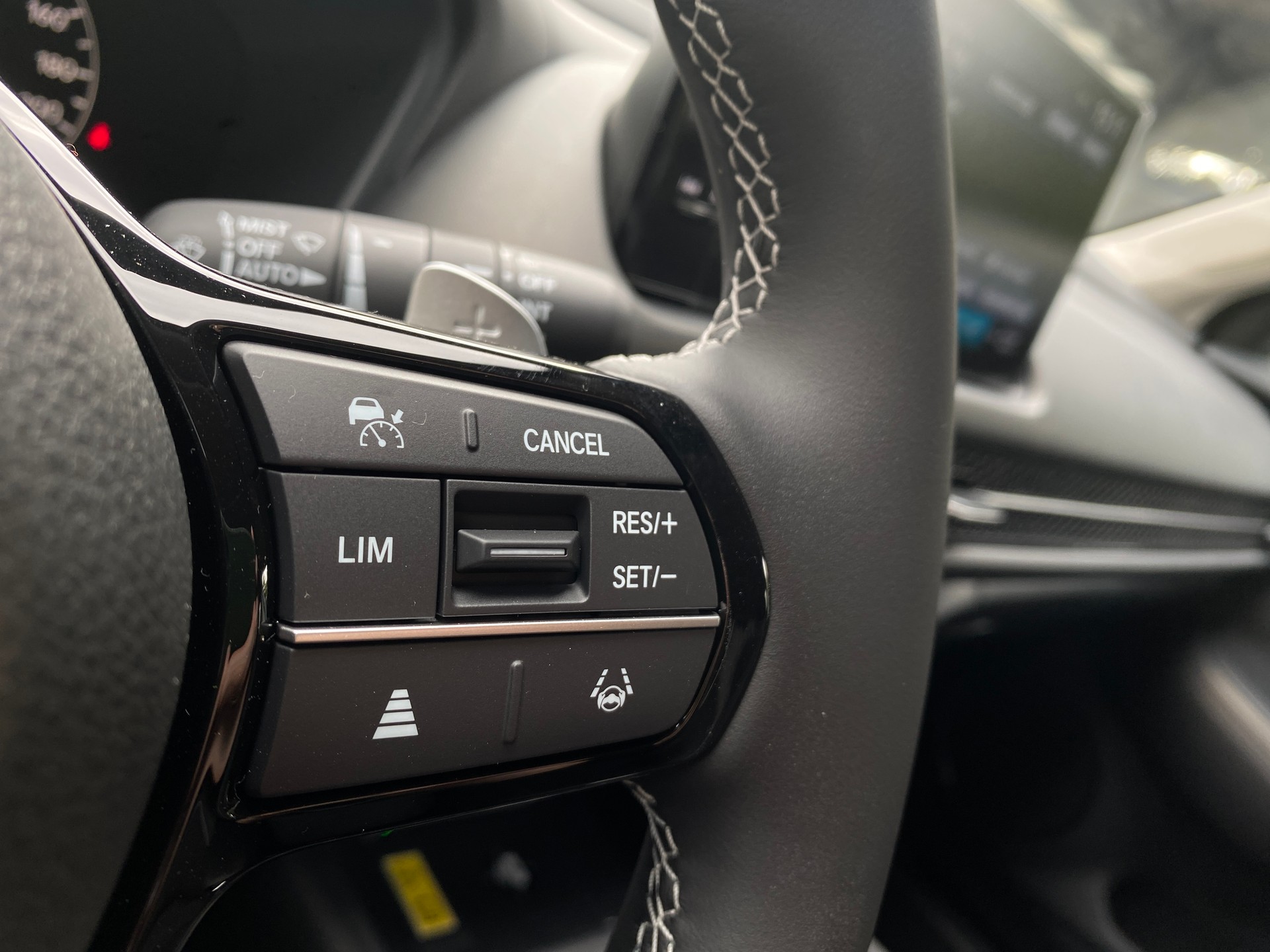 HONDA ZR-V 2.0i MMD Hybrid Sport Automatic-image-21