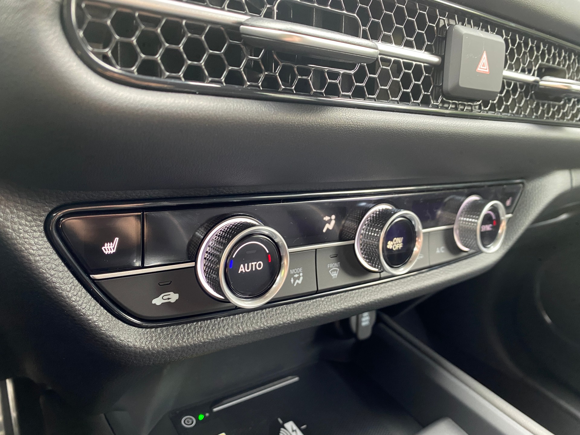 HONDA ZR-V 2.0i MMD Hybrid Sport Automatic-image-17