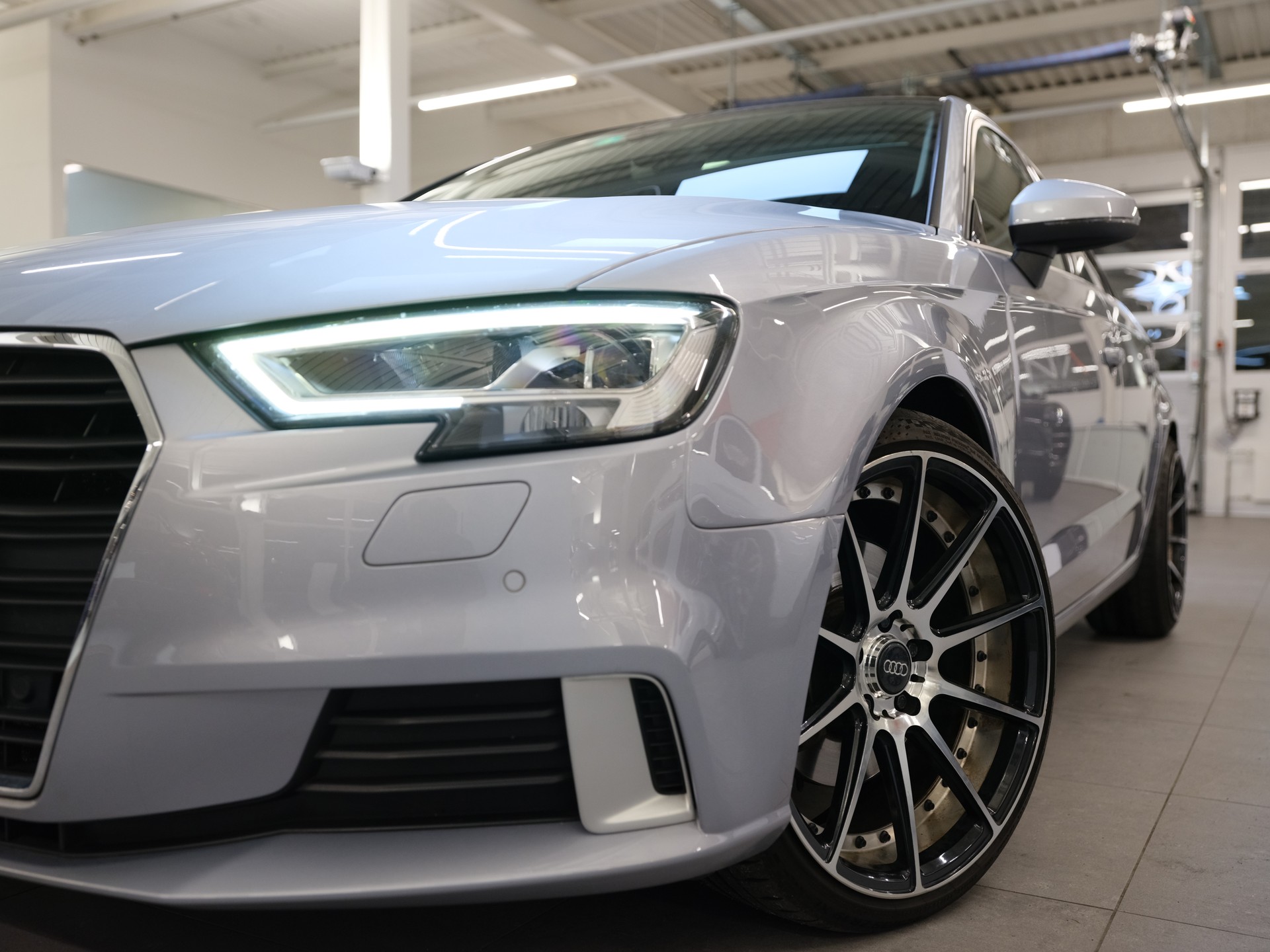AUDI A3 Sportback 2.0 TFSI Sport-image-6