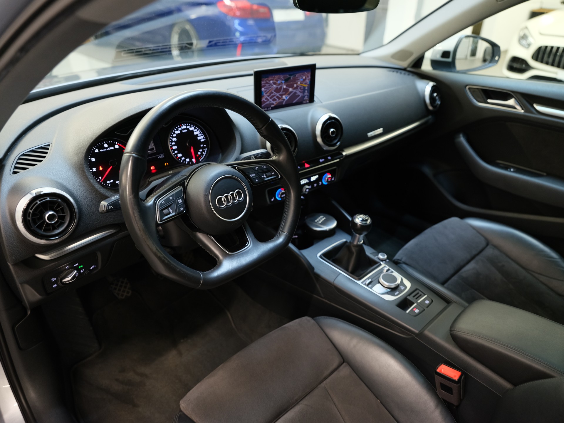 AUDI A3 Sportback 2.0 TFSI Sport-image-7