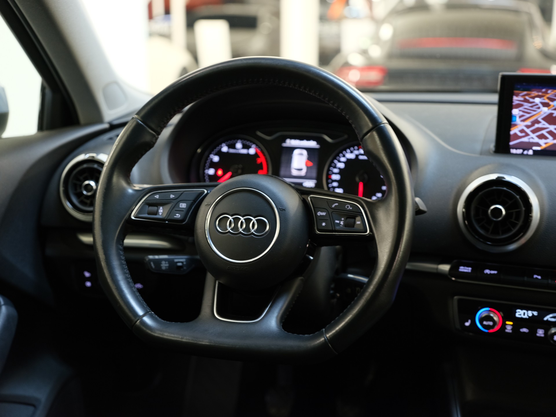 AUDI A3 Sportback 2.0 TFSI Sport-image-15
