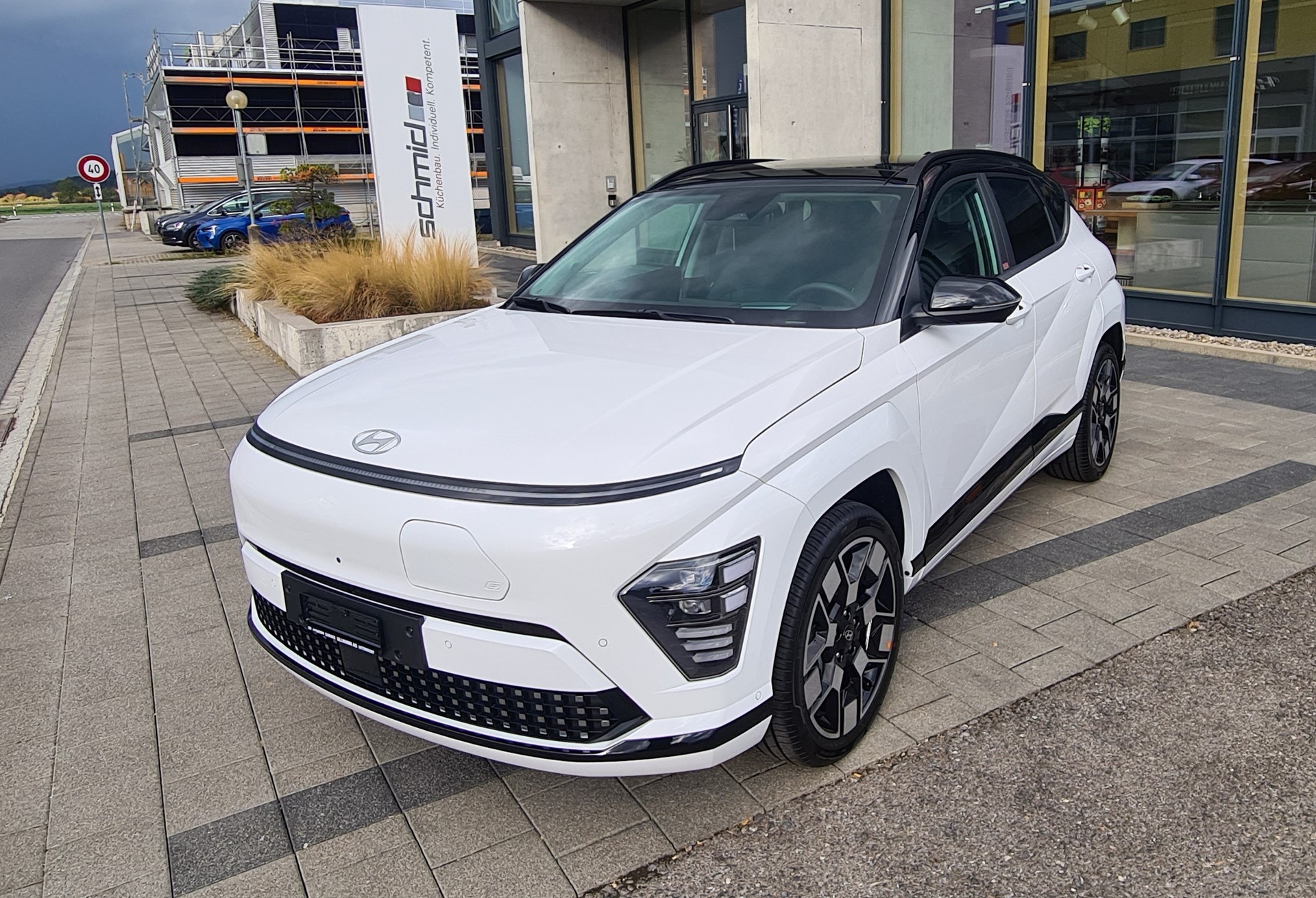 HYUNDAI Kona EV 65.4 kWh Vertex-image-8
