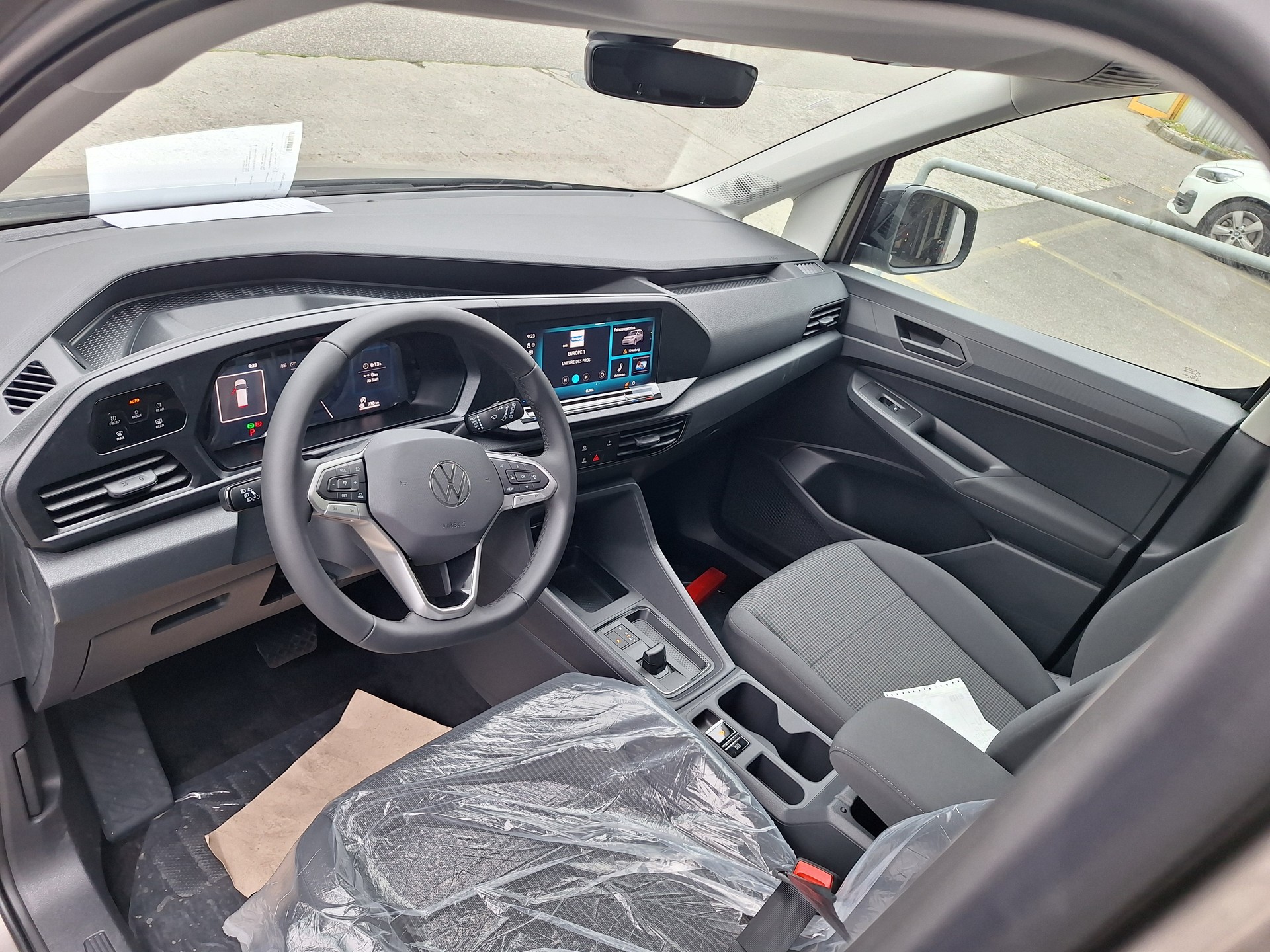 VW Caddy Maxi 1.5 TSI Liberty DSG-image-6