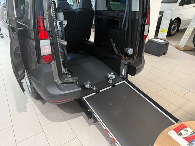 VW Caddy Maxi 1.5 TSI Liberty DSG-image-4